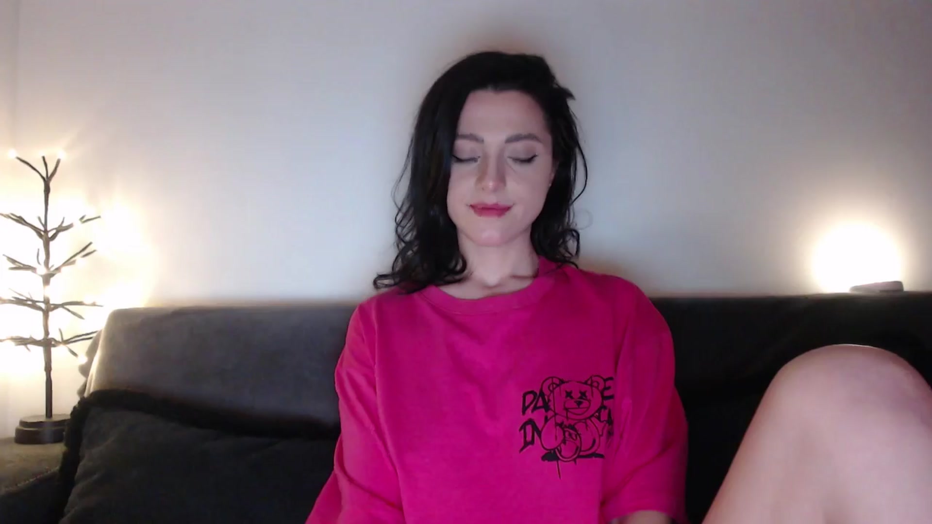 Gallery image thumbnail from masha0x0's myfreecams stream on, 03/24/2024, 04:06 image 15 of 20