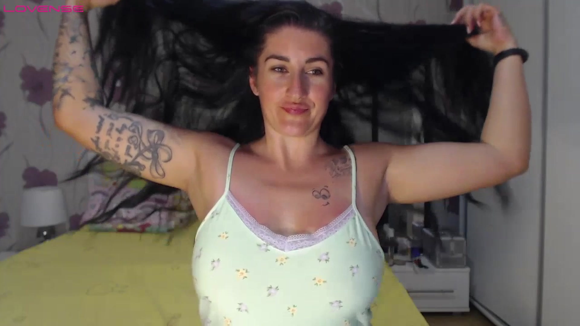 Gallery image thumbnail from match_woman's myfreecams stream on, 07/20/2023, 17:01 image 4 of 20