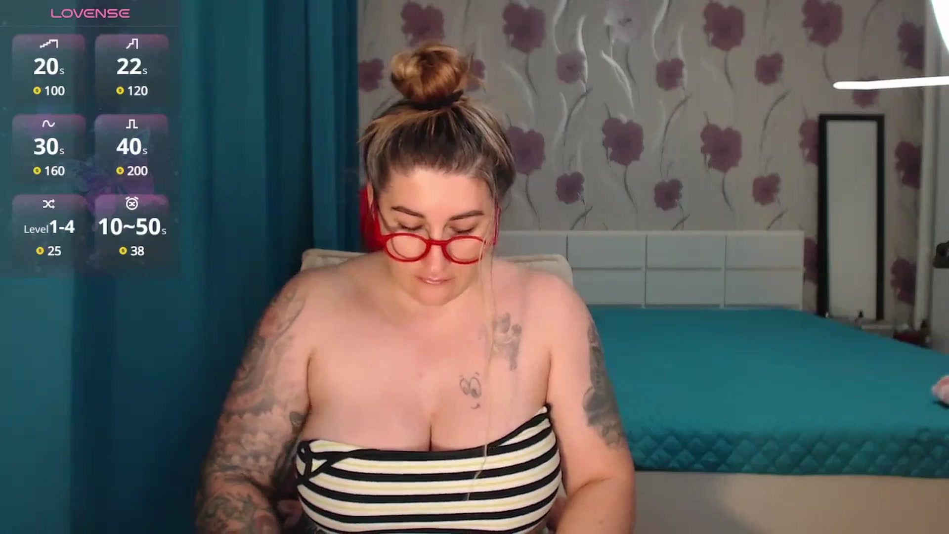 Gallery image thumbnail from match_woman's myfreecams stream on, 12/29/2024, 13:33 image 3 of 20