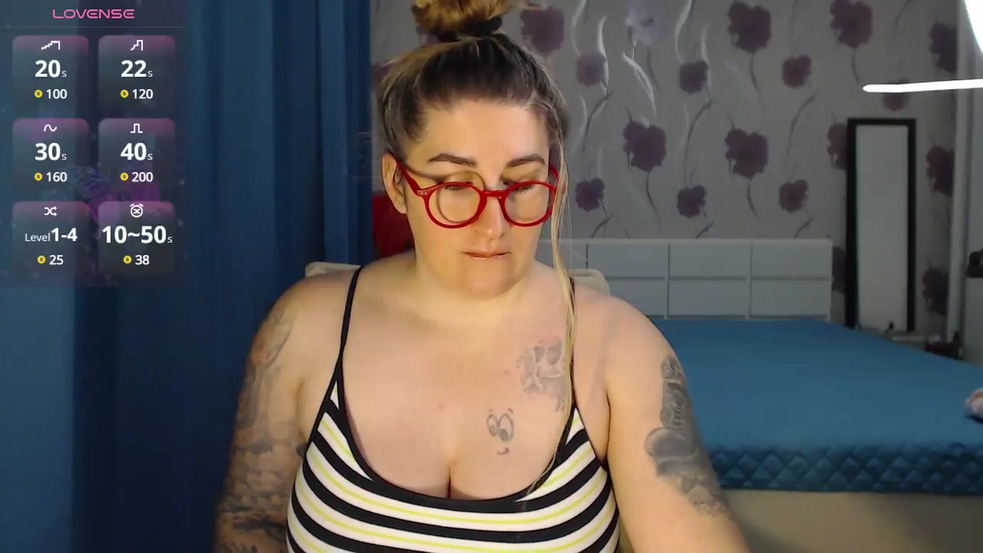 Gallery image thumbnail from match_woman's myfreecams stream on, 12/29/2024, 13:33 image 6 of 20
