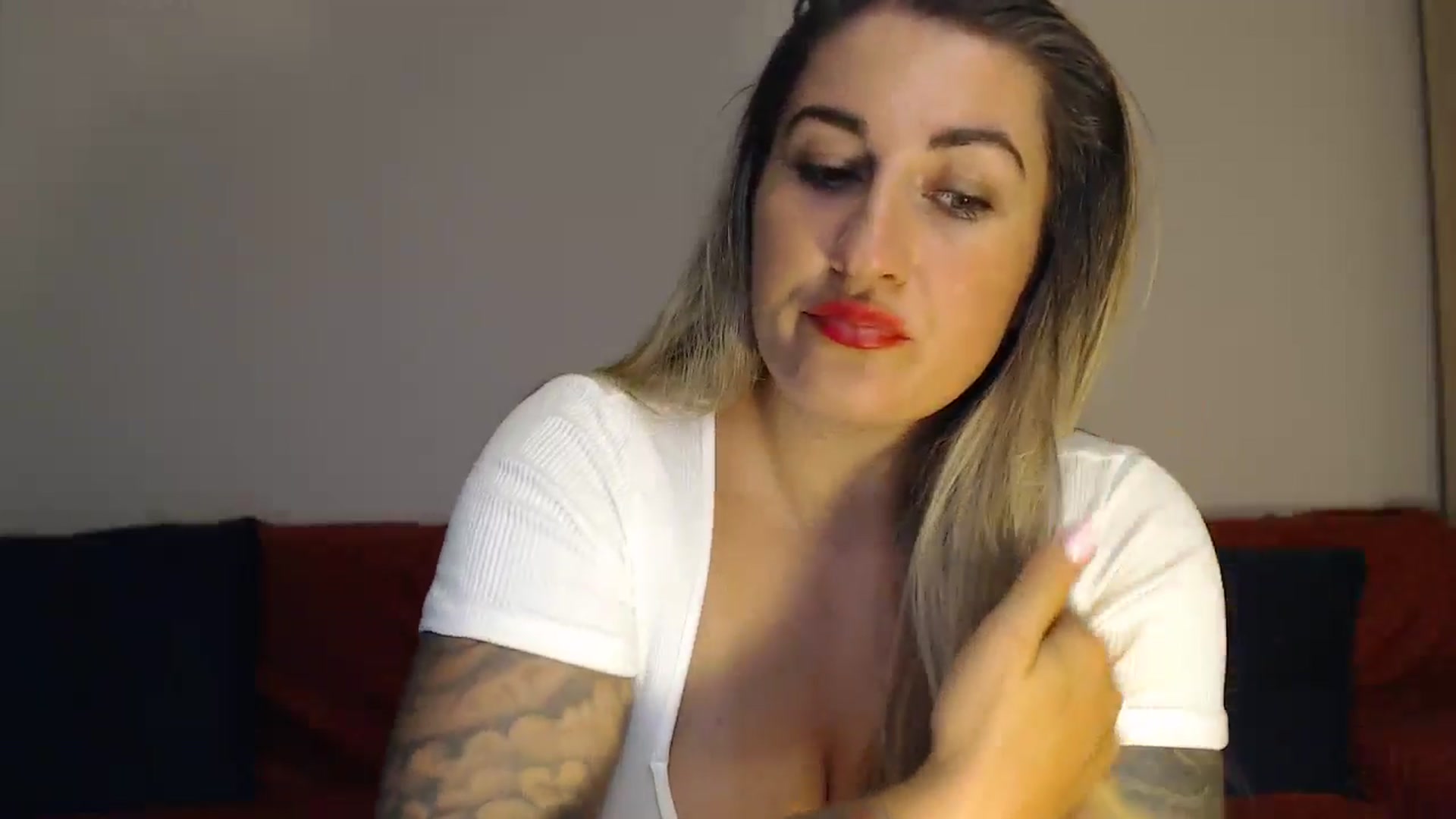 Gallery image thumbnail from match_woman's myfreecams stream on, 08/14/2025, 19:48 image 16 of 20