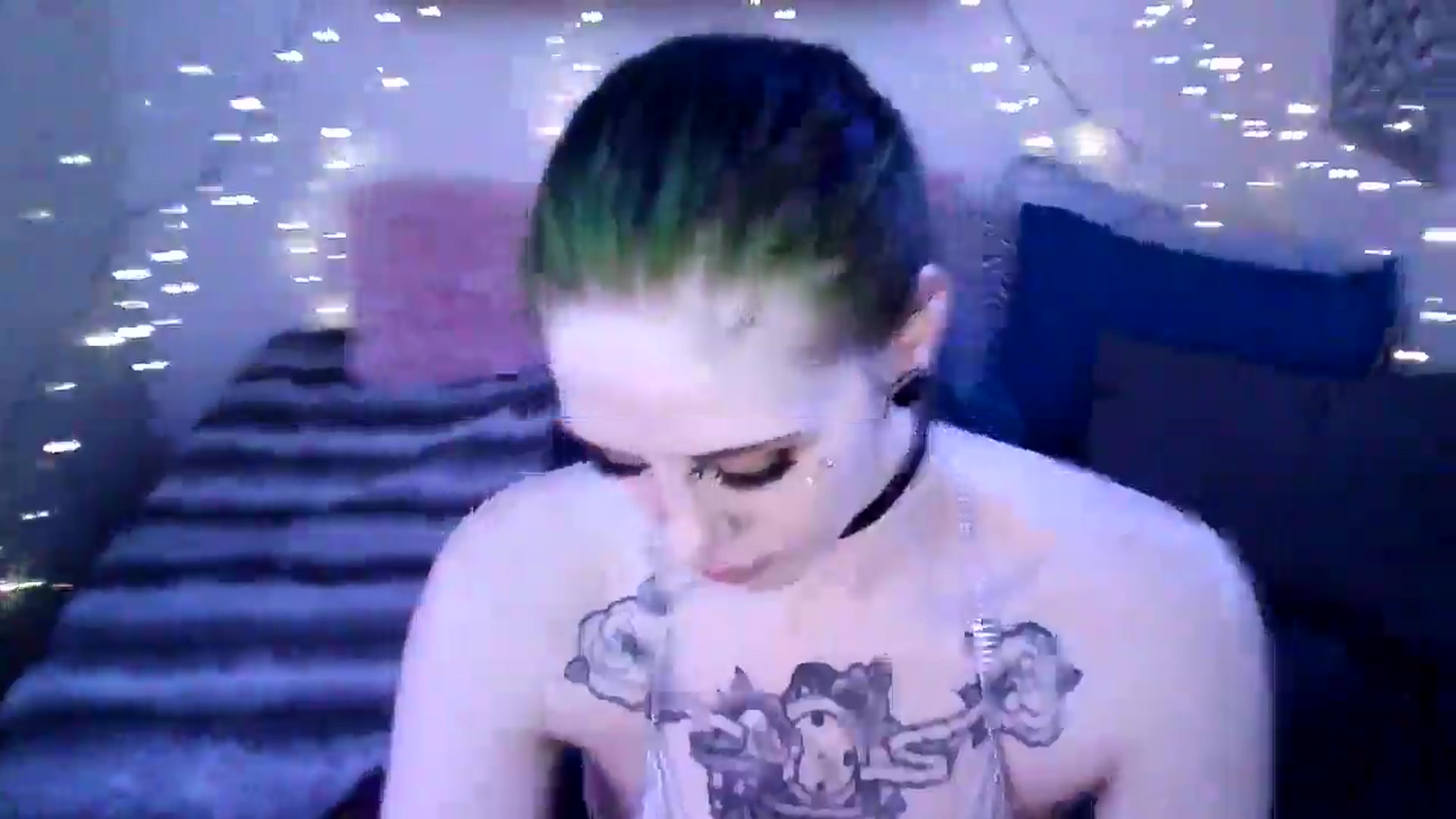 Gallery image thumbnail from maxxxmoore's myfreecams stream on, 04/13/2026, 15:55 image 15 of 20