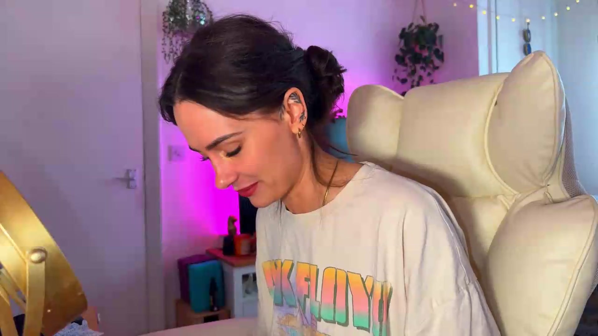 Gallery image thumbnail from maya404notfound's myfreecams stream on, 07/15/2026, 09:35 image 6 of 20