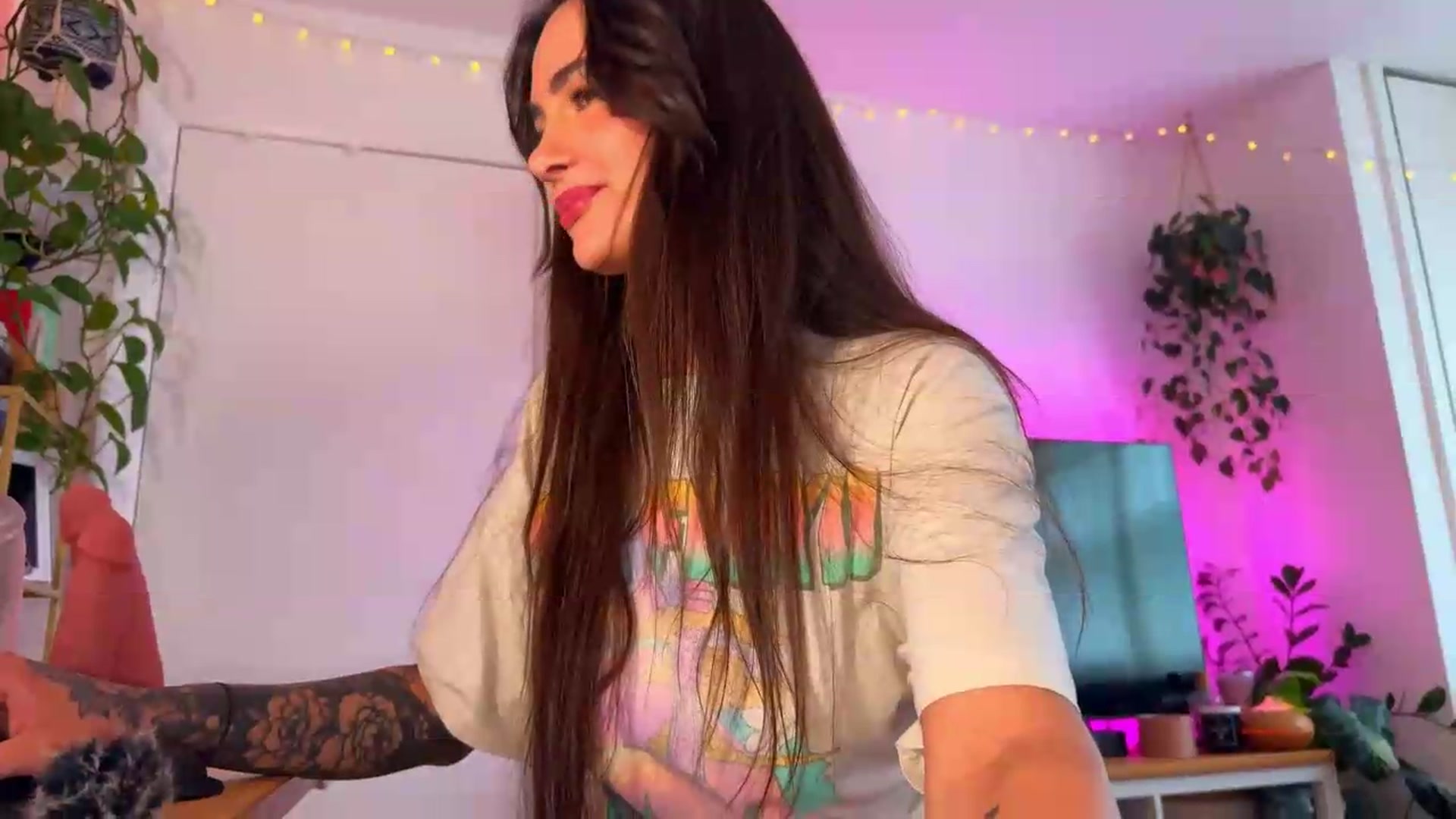 Gallery image thumbnail from maya404notfound's myfreecams stream on, 07/15/2026, 09:35 image 20 of 20
