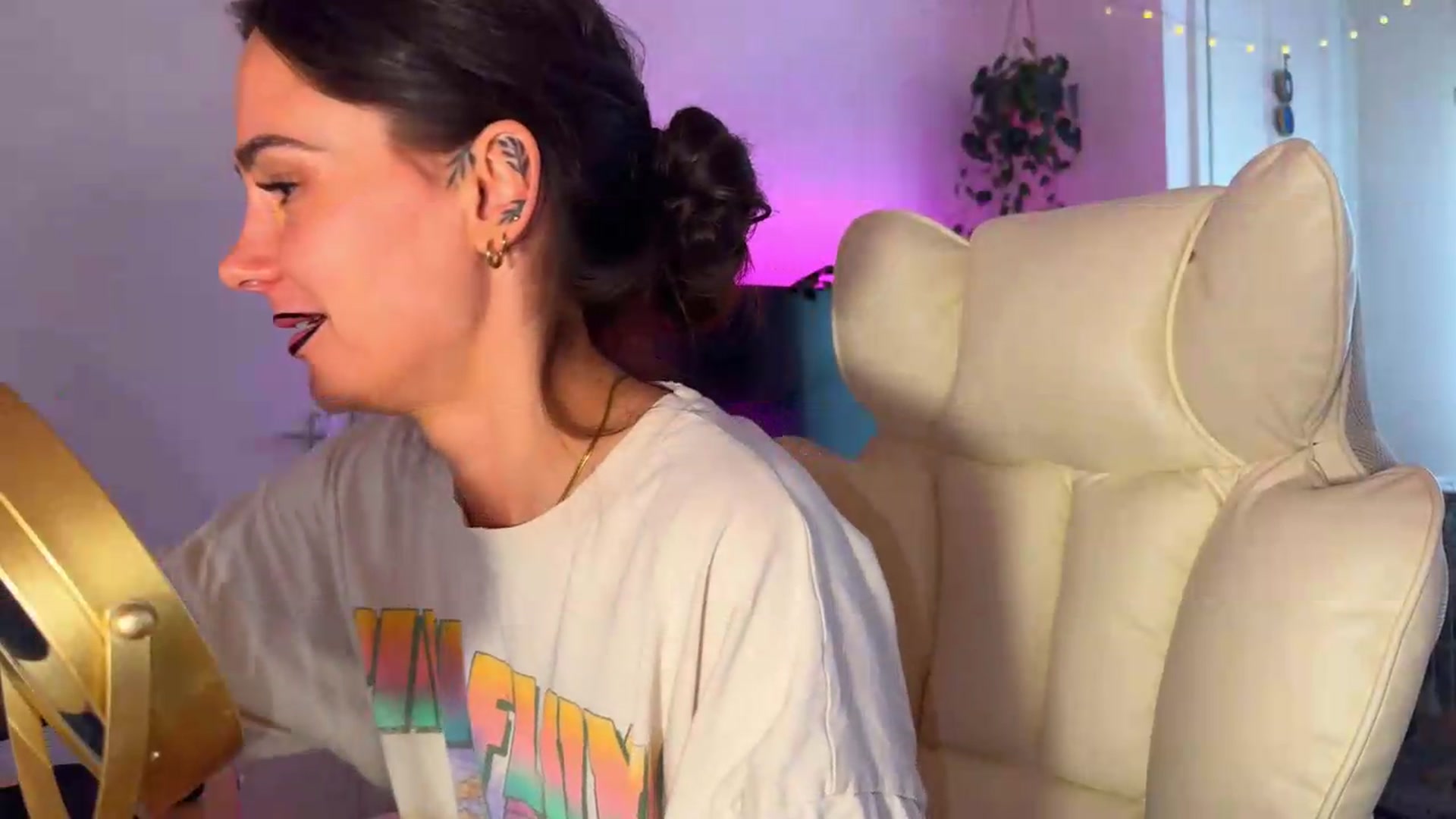 Gallery image thumbnail from maya404notfound's myfreecams stream on, 07/15/2026, 09:35 image 5 of 20
