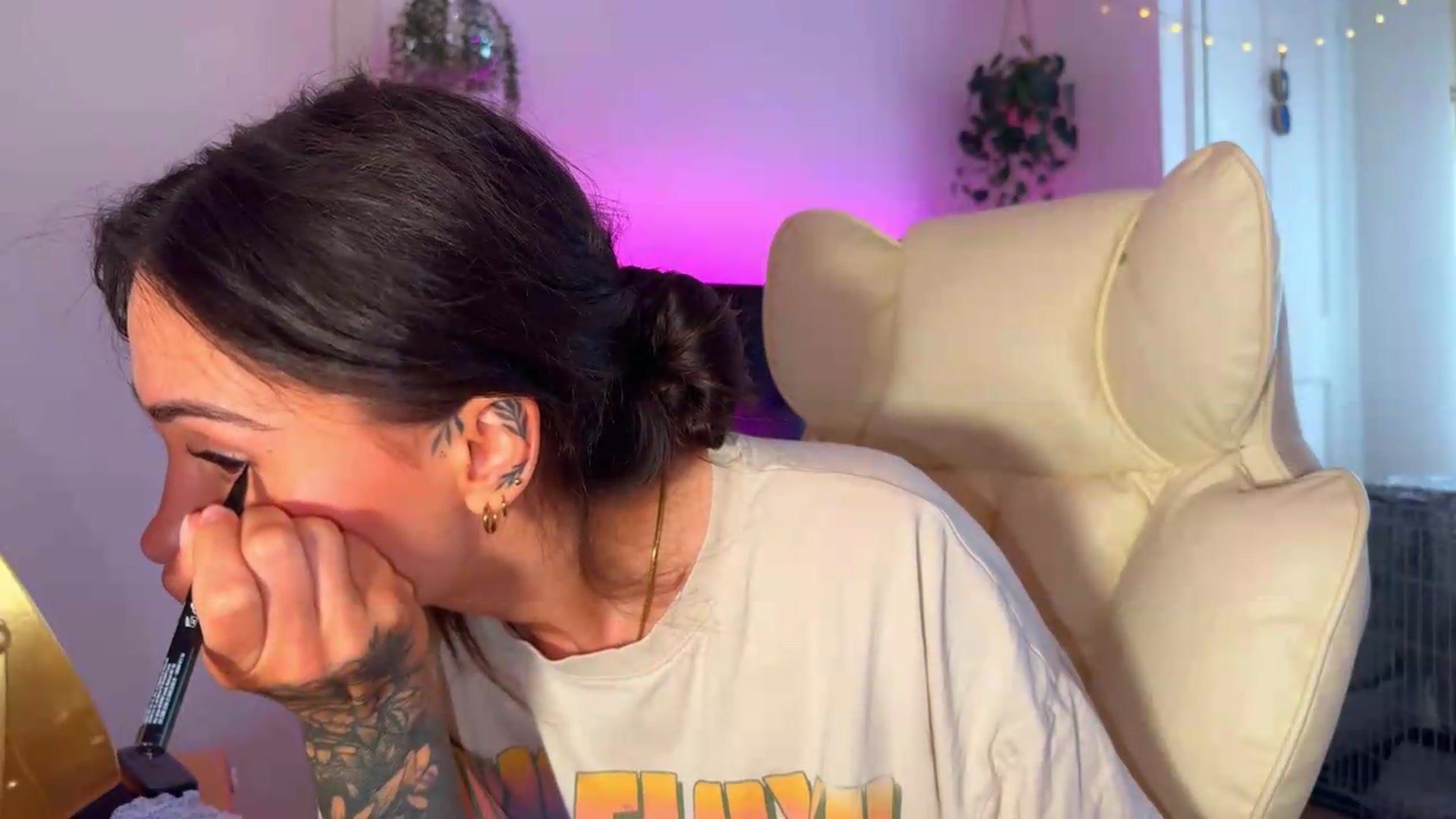 Gallery image thumbnail from maya404notfound's myfreecams stream on, 07/15/2026, 09:35 image 9 of 20