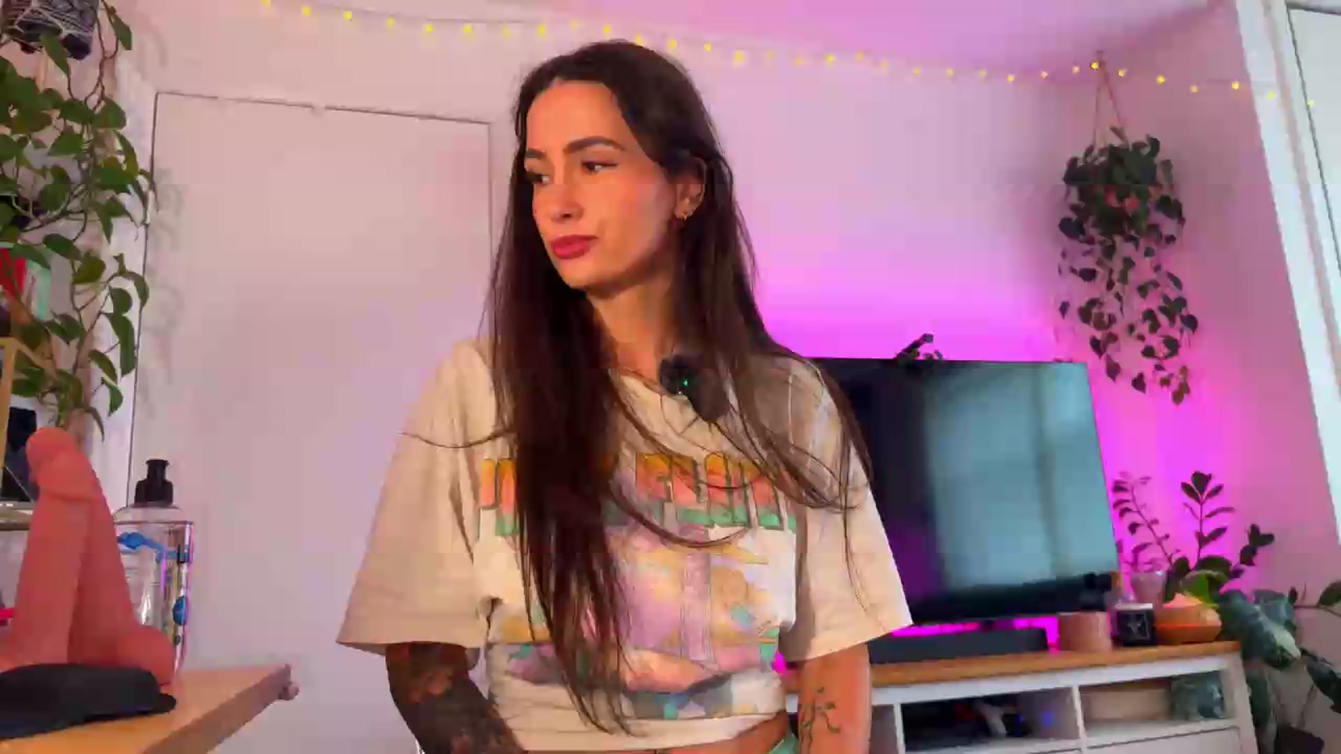 Gallery image thumbnail from maya404notfound's myfreecams stream on, 07/15/2026, 10:42 image 1 of 20