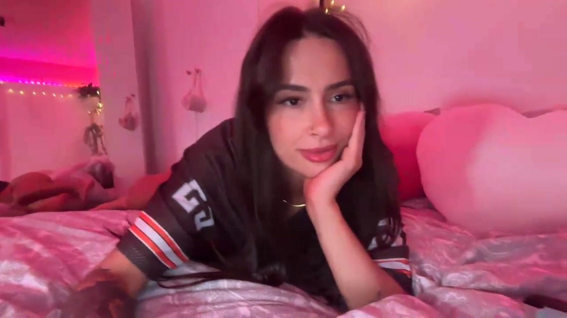 Gallery image thumbnail from maya404notfound's myfreecams stream on, 07/15/2026, 22:24 image 10 of 20