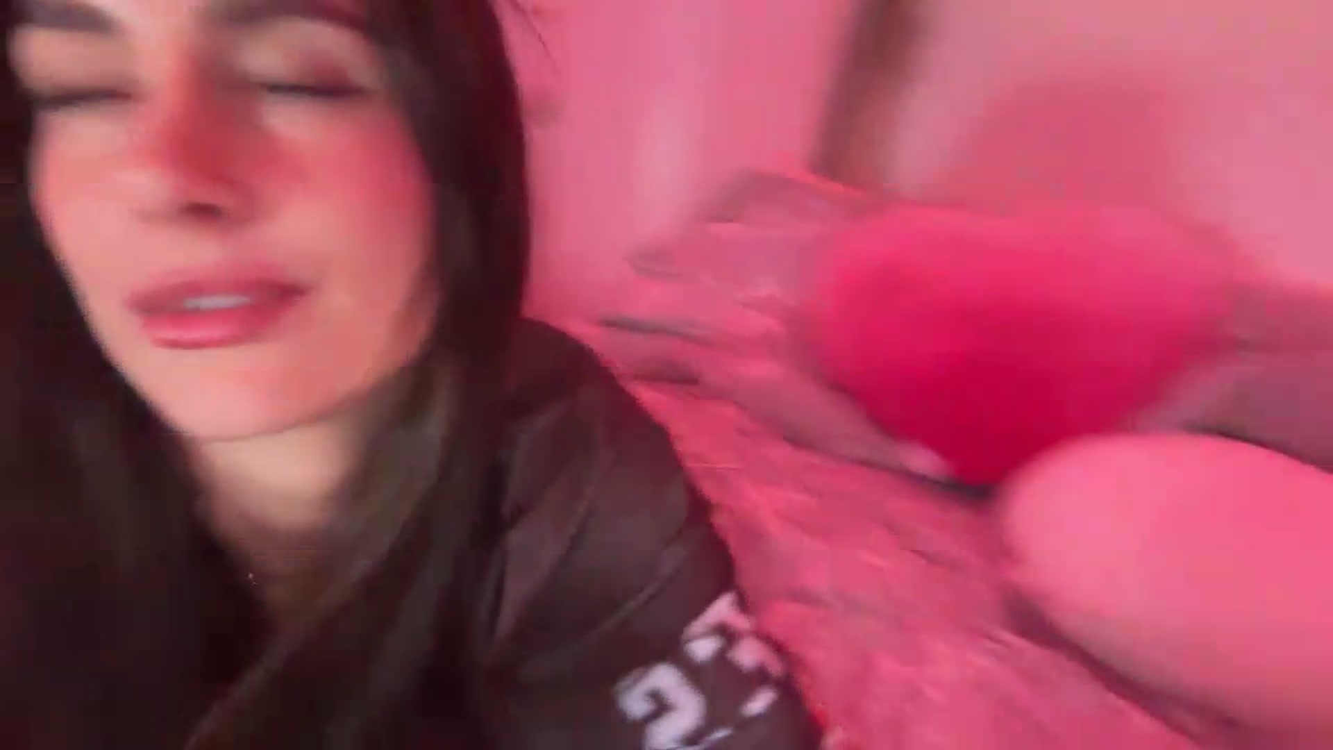 Gallery image thumbnail from maya404notfound's myfreecams stream on, 07/15/2026, 22:24 image 6 of 20