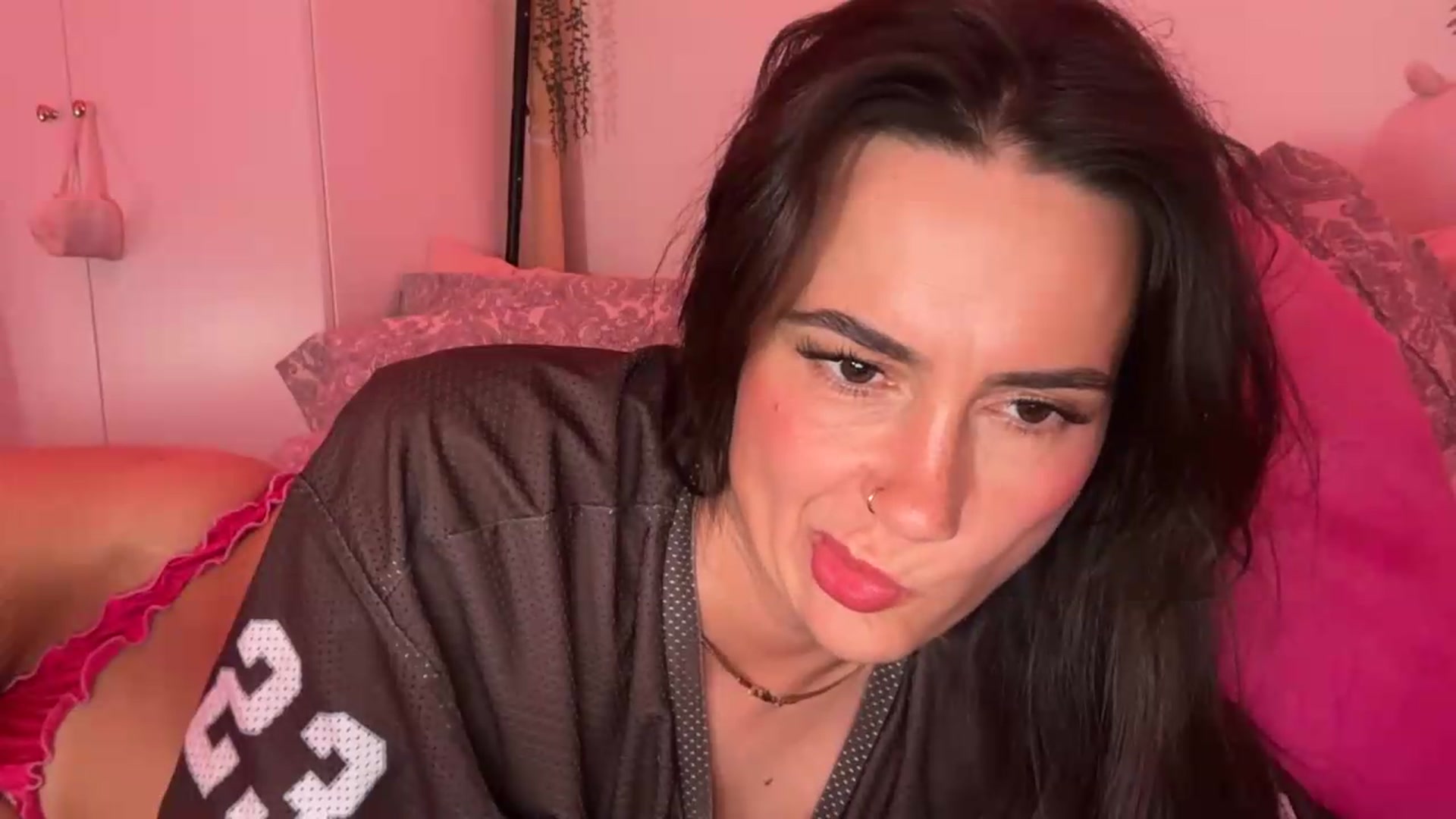 Gallery image thumbnail from maya404notfound's myfreecams stream on, 07/16/2026, 24:31 image 14 of 20