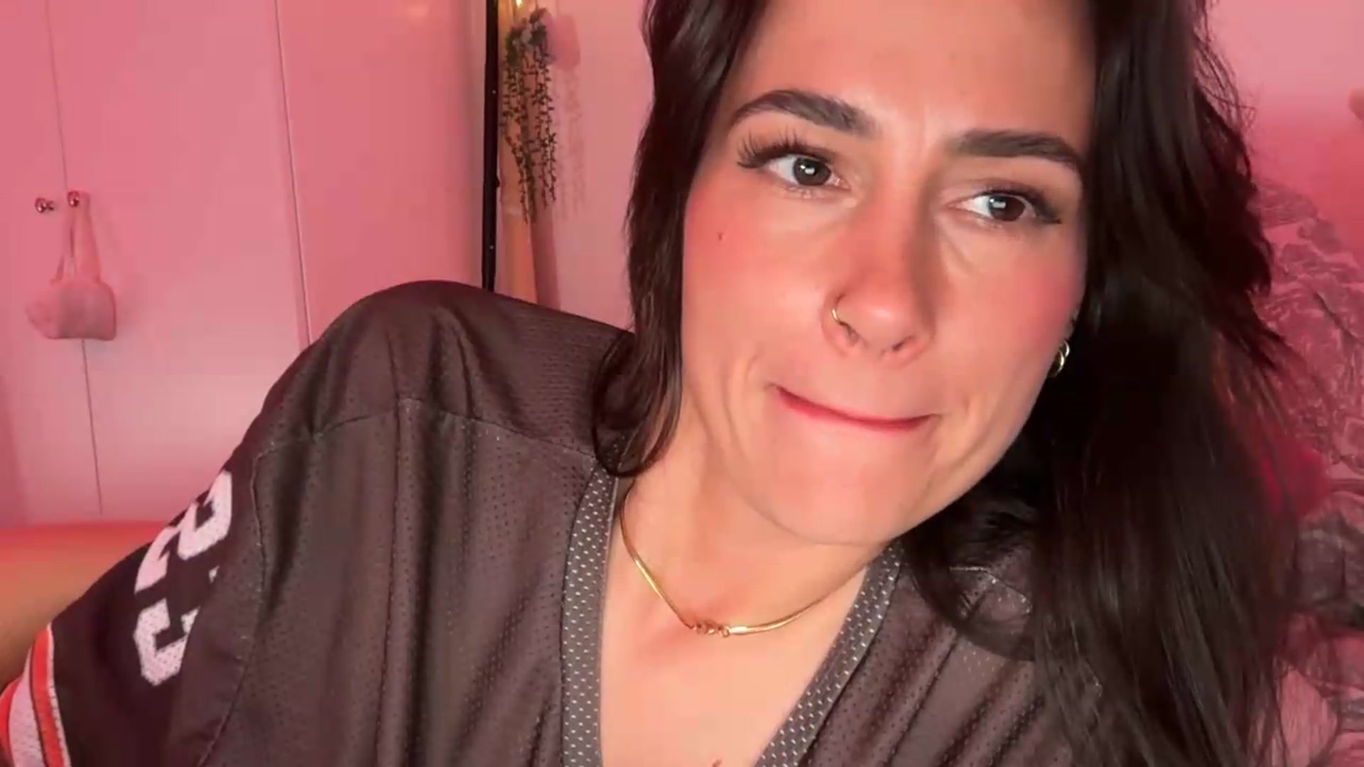 Gallery image thumbnail from maya404notfound's myfreecams stream on, 07/16/2026, 24:31 image 15 of 20
