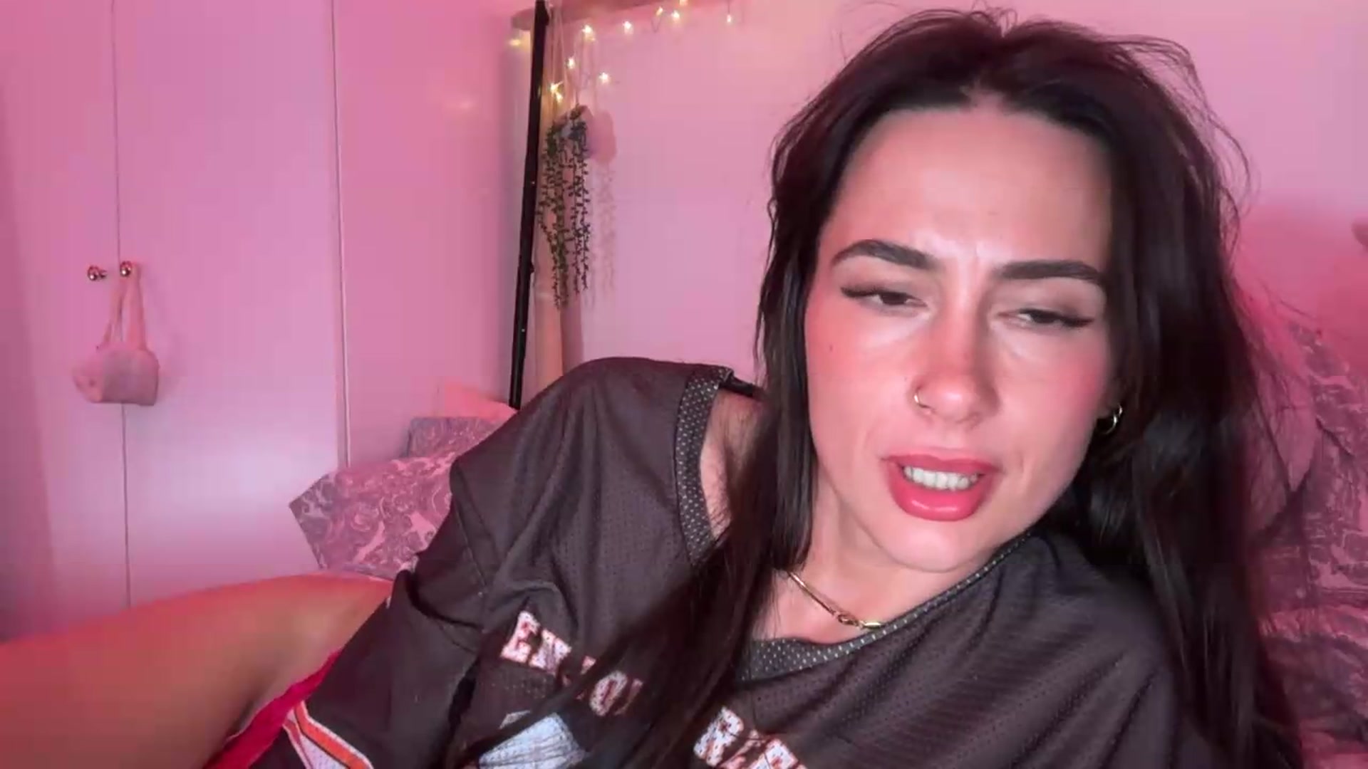 Gallery image thumbnail from maya404notfound's myfreecams stream on, 07/16/2026, 24:31 image 10 of 20