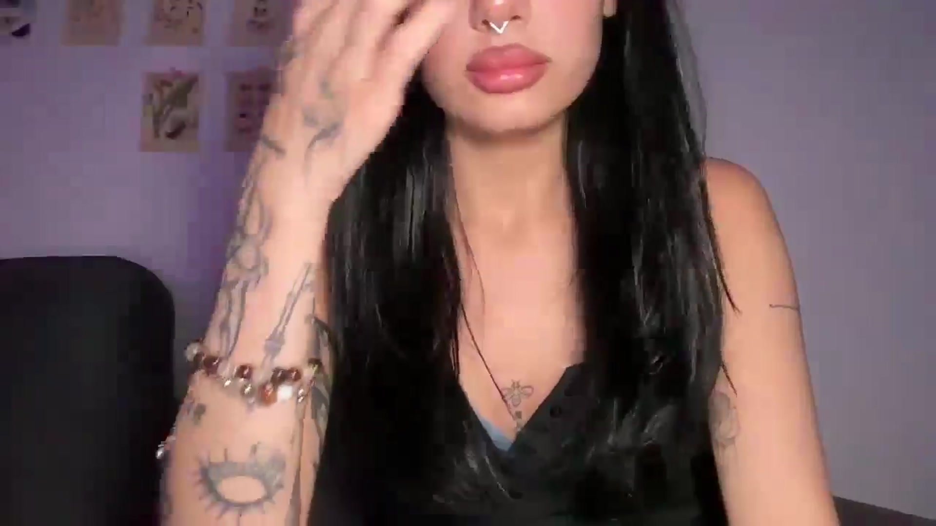 Gallery image thumbnail from mayflowers's myfreecams stream on, 07/15/2025, 07:34 image 4 of 20
