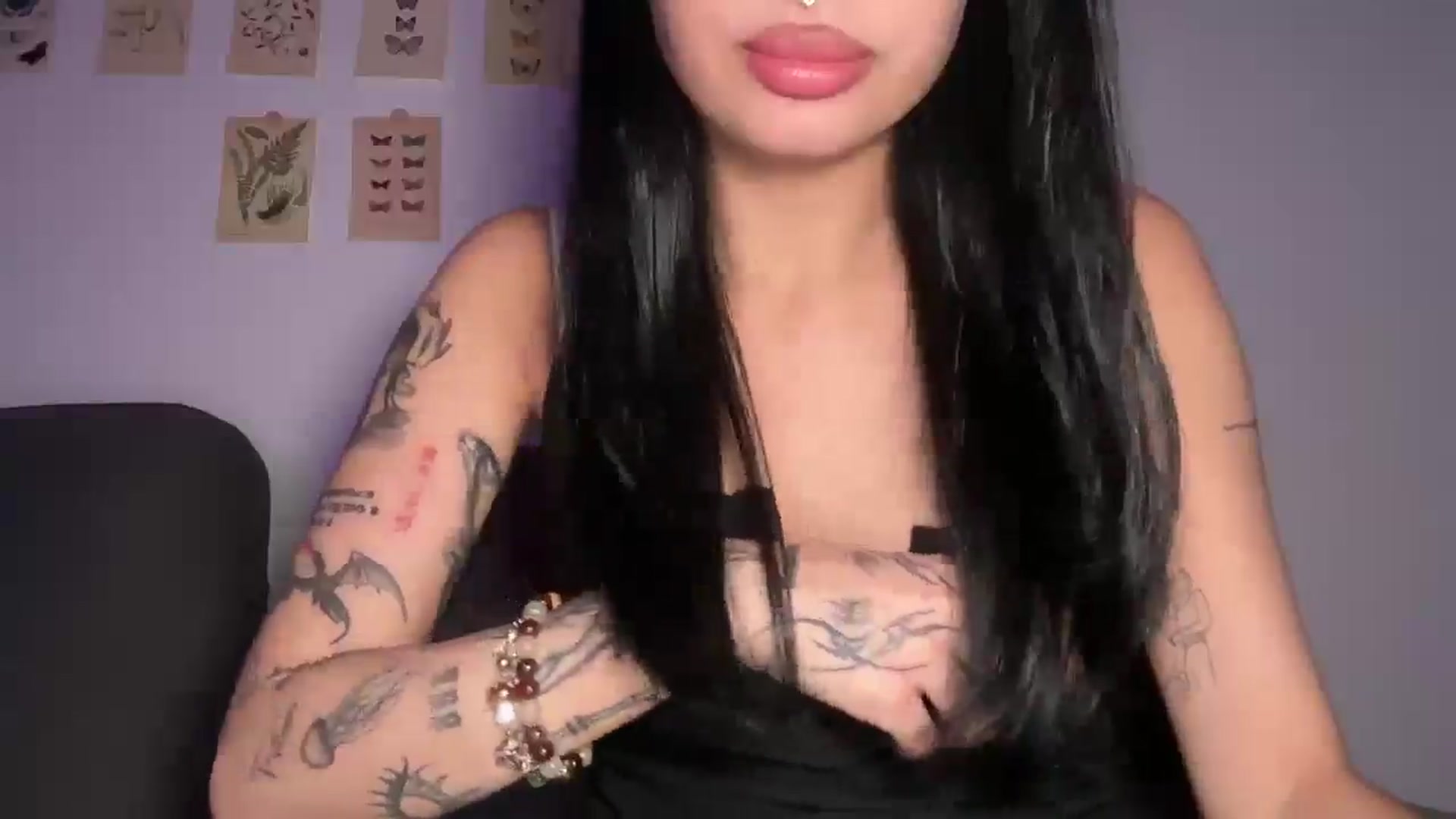 Gallery image thumbnail from mayflowers's myfreecams stream on, 07/15/2025, 07:34 image 7 of 20