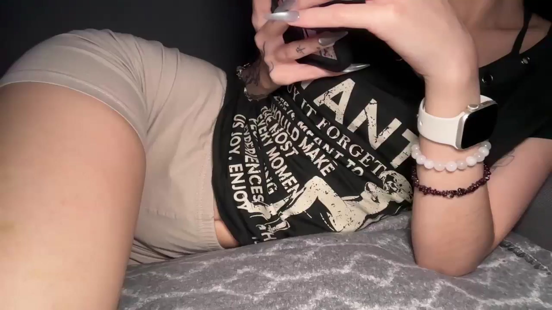 Gallery image thumbnail from mayflowers's myfreecams stream on, 07/16/2025, 07:30 image 11 of 20