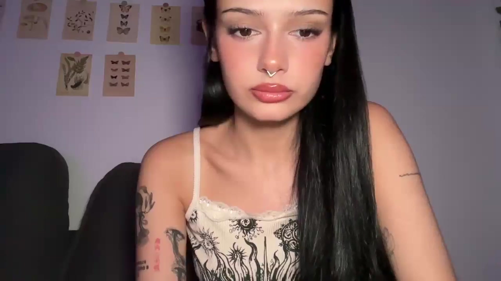Gallery image thumbnail from mayflowers's myfreecams stream on, 07/23/2025, 07:23 image 5 of 20