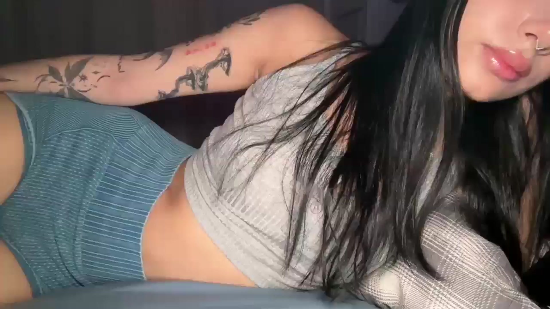 Gallery image thumbnail from mayflowers's myfreecams stream on, 08/07/2025, 07:08 image 10 of 20