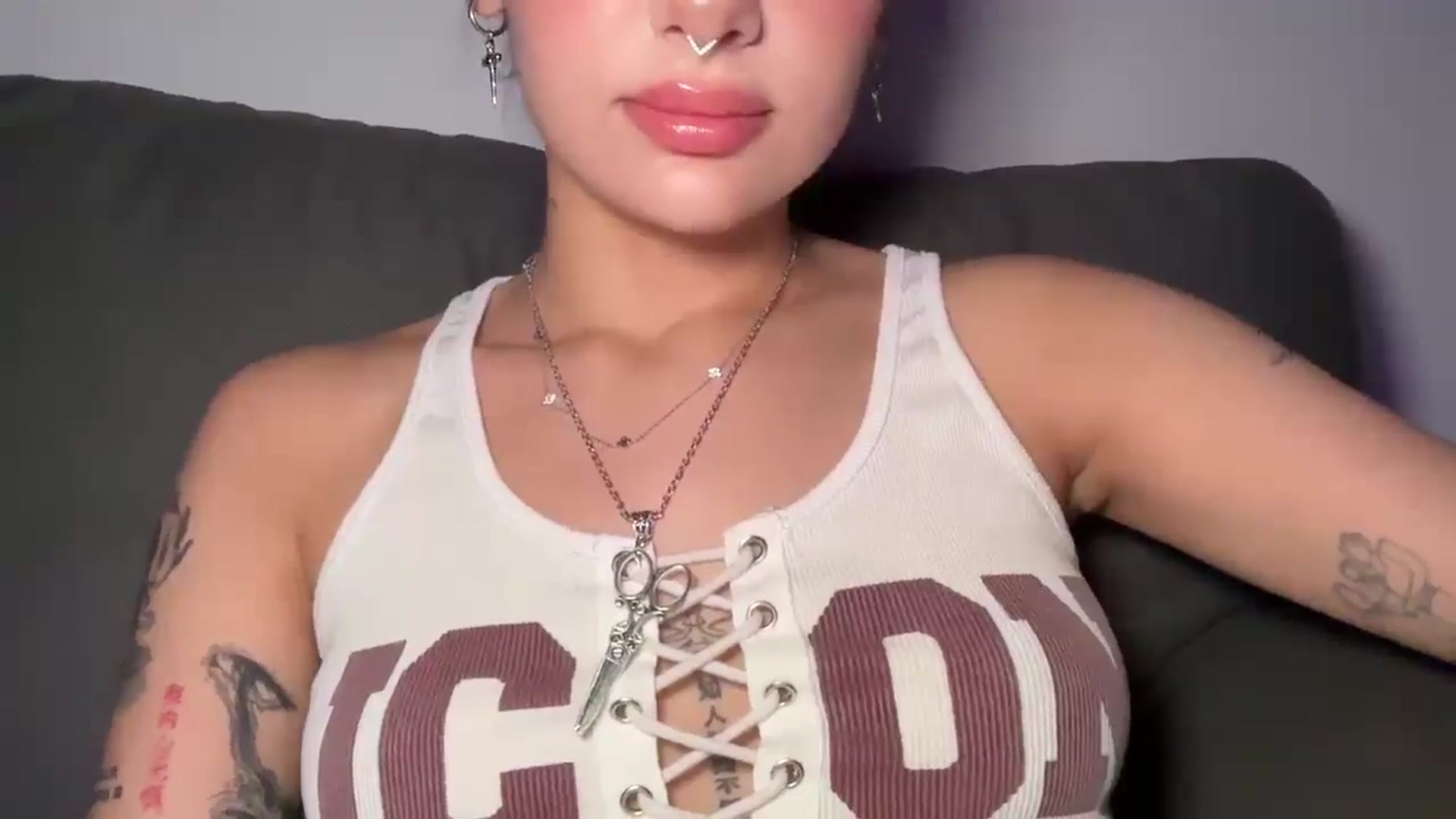 Gallery image thumbnail from mayflowers's myfreecams stream on, 08/16/2025, 08:05 image 19 of 20