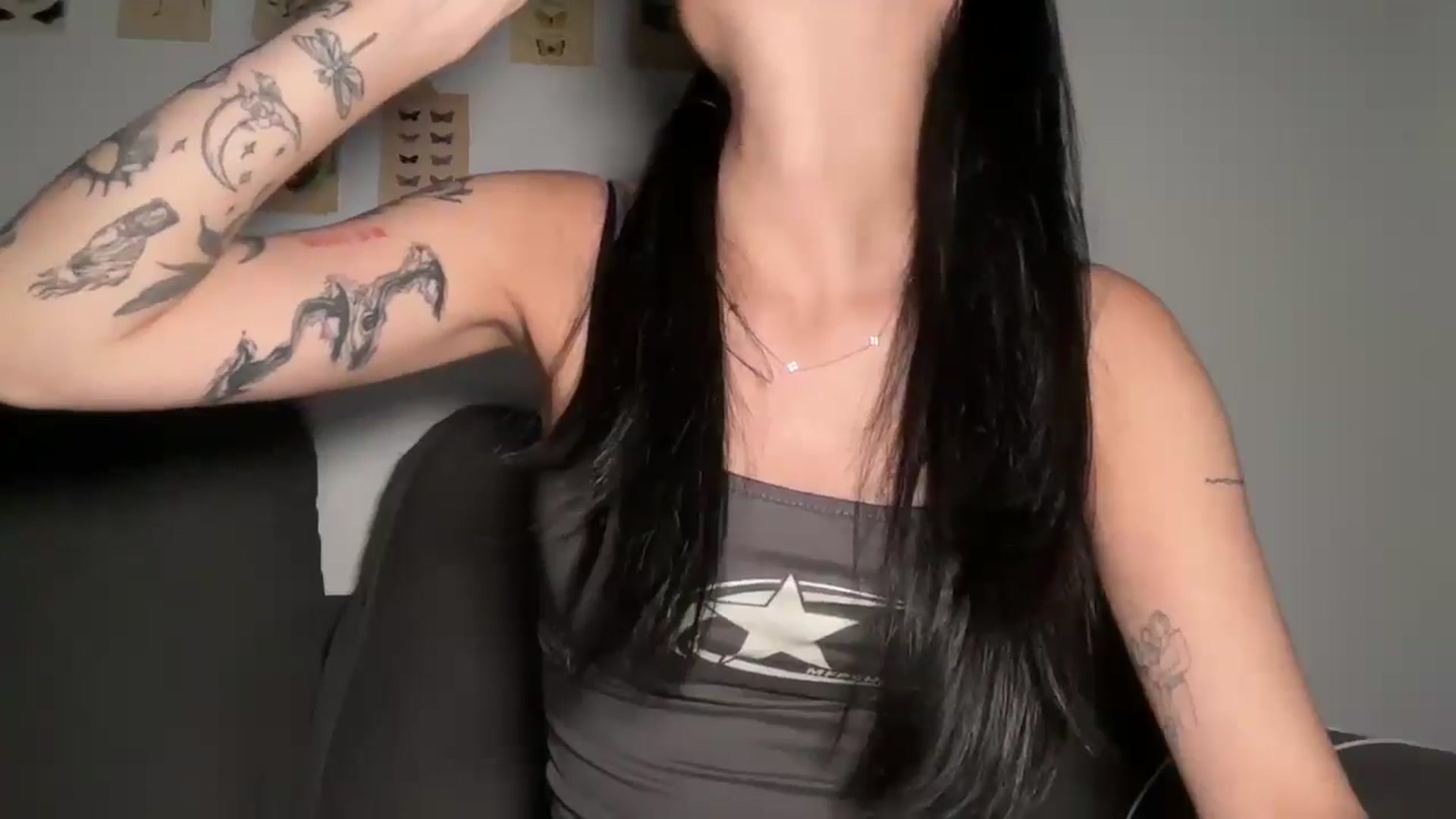 Gallery image thumbnail from mayflowers's myfreecams stream on, 08/22/2025, 06:12 image 4 of 20