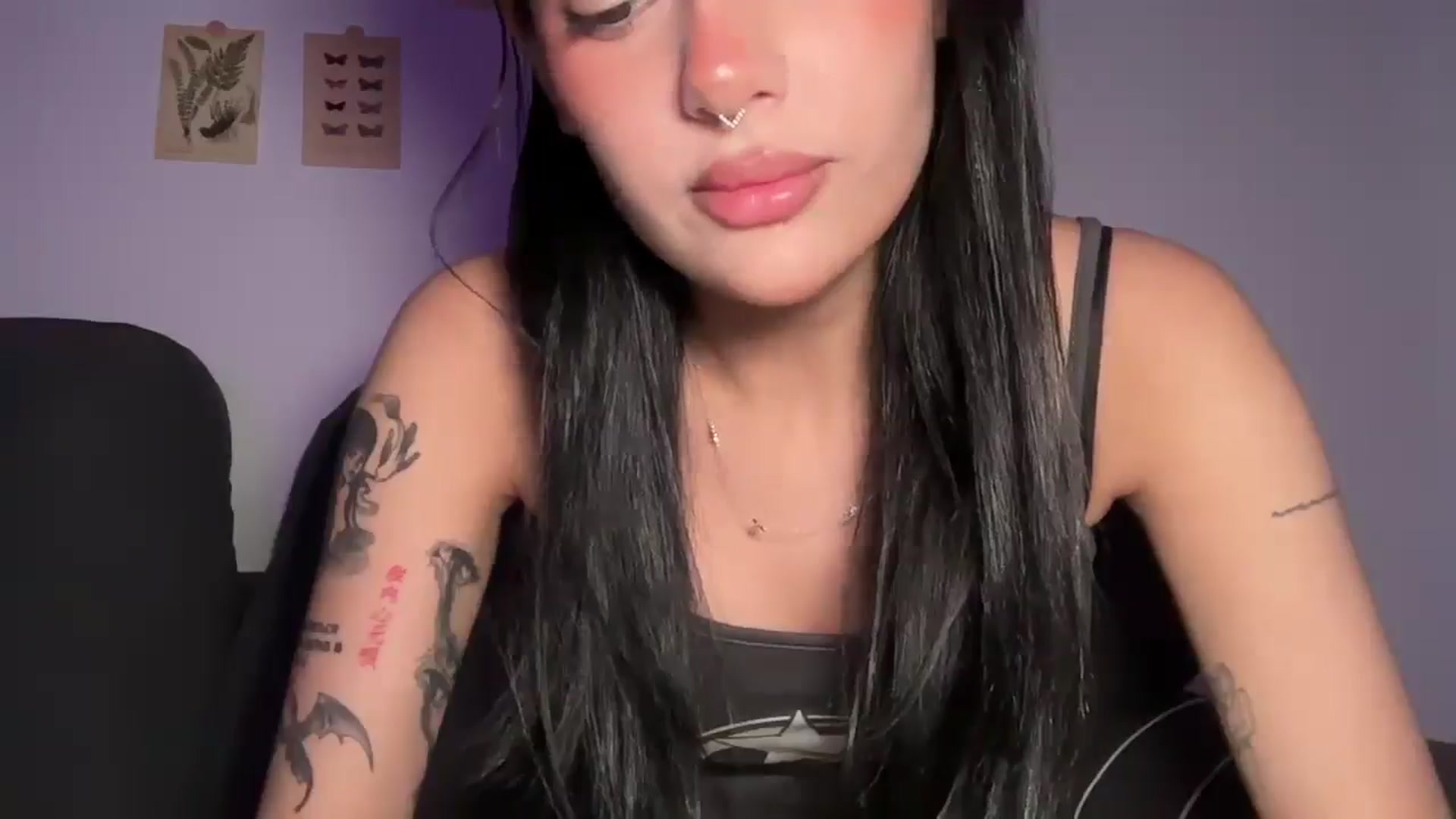Gallery image thumbnail from mayflowers's myfreecams stream on, 08/22/2025, 07:14 image 13 of 20