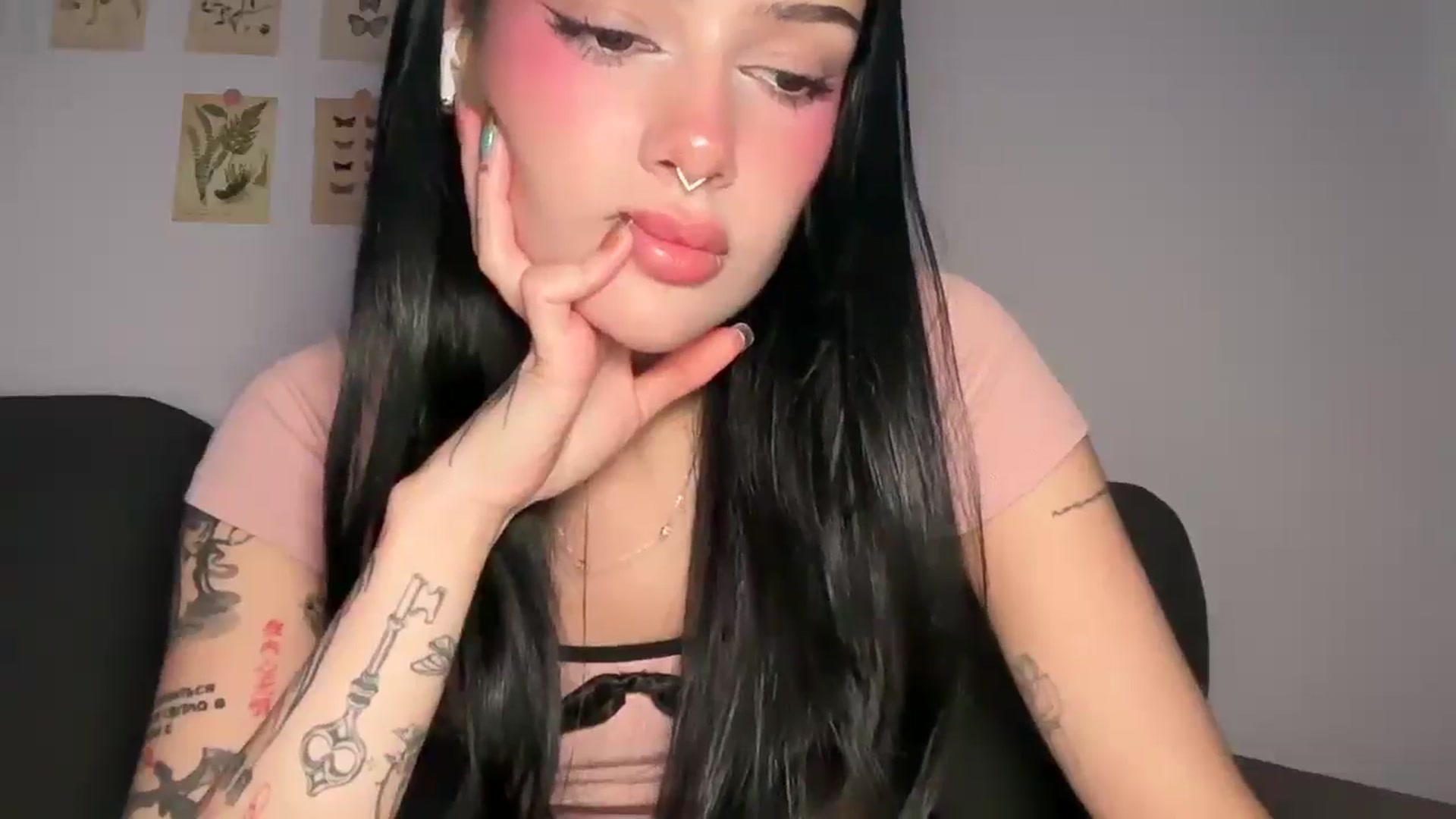 Gallery image thumbnail from mayflowers's myfreecams stream on, 09/12/2025, 07:49 image 7 of 20