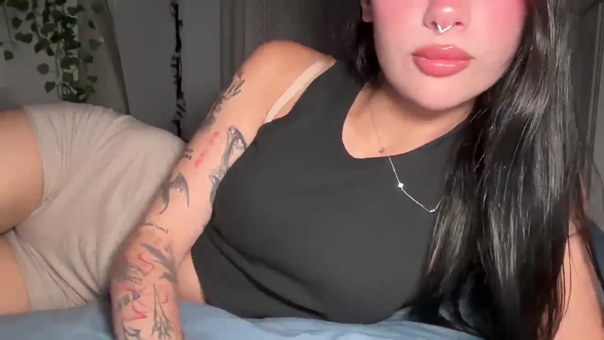 Gallery image thumbnail from mayflowers's myfreecams stream on, 10/26/2025, 06:47 image 4 of 20