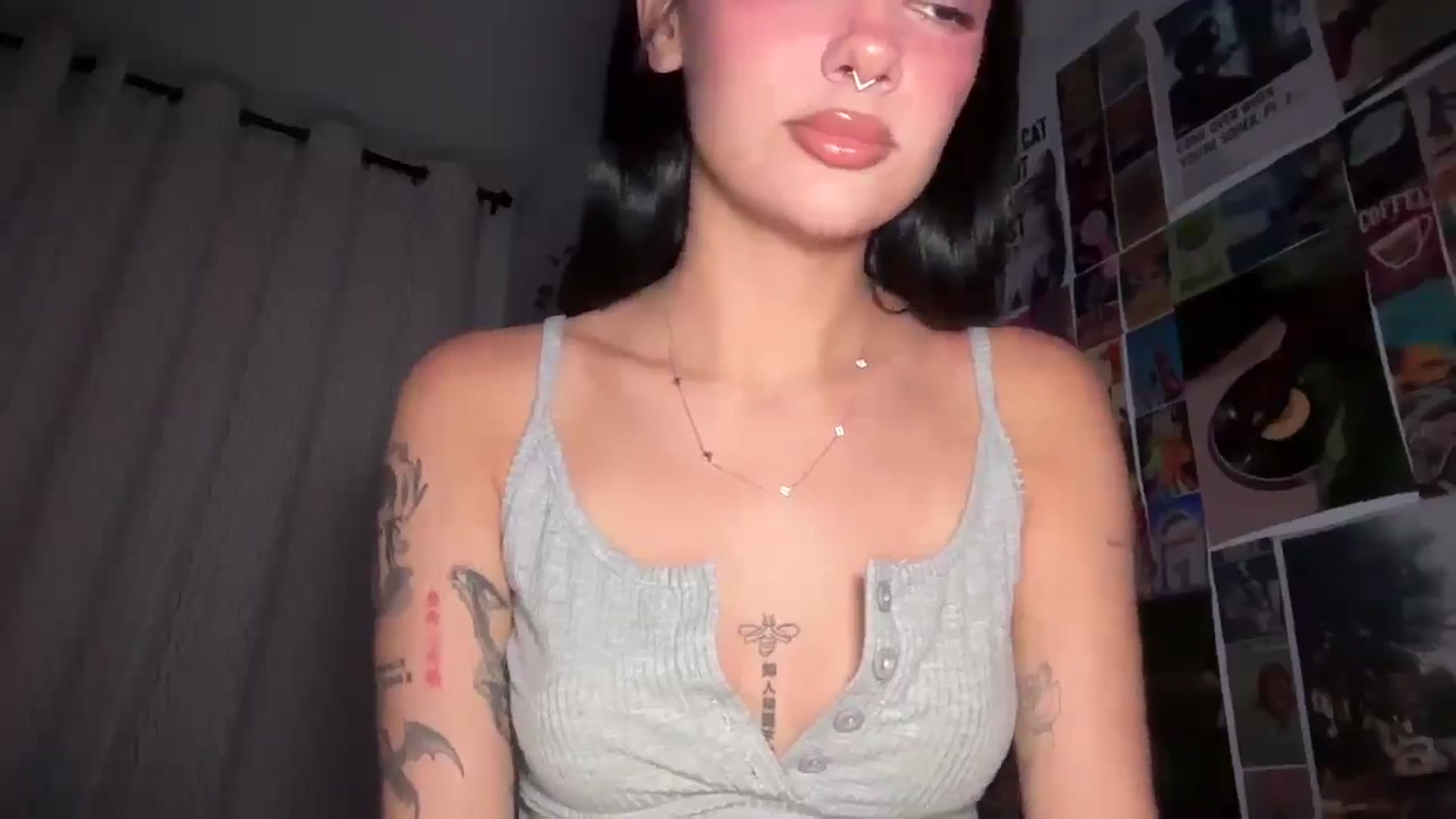 Gallery image thumbnail from mayflowers's myfreecams stream on, 10/28/2025, 05:05 image 10 of 20