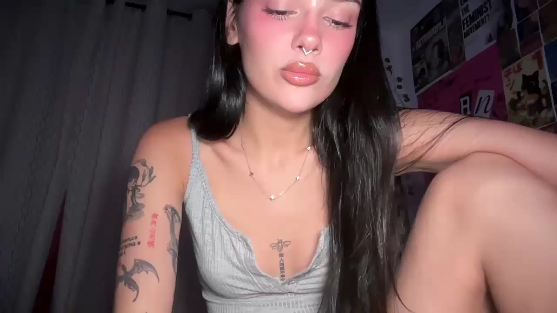 Gallery image thumbnail from mayflowers's myfreecams stream on, 10/28/2025, 05:05 image 15 of 20