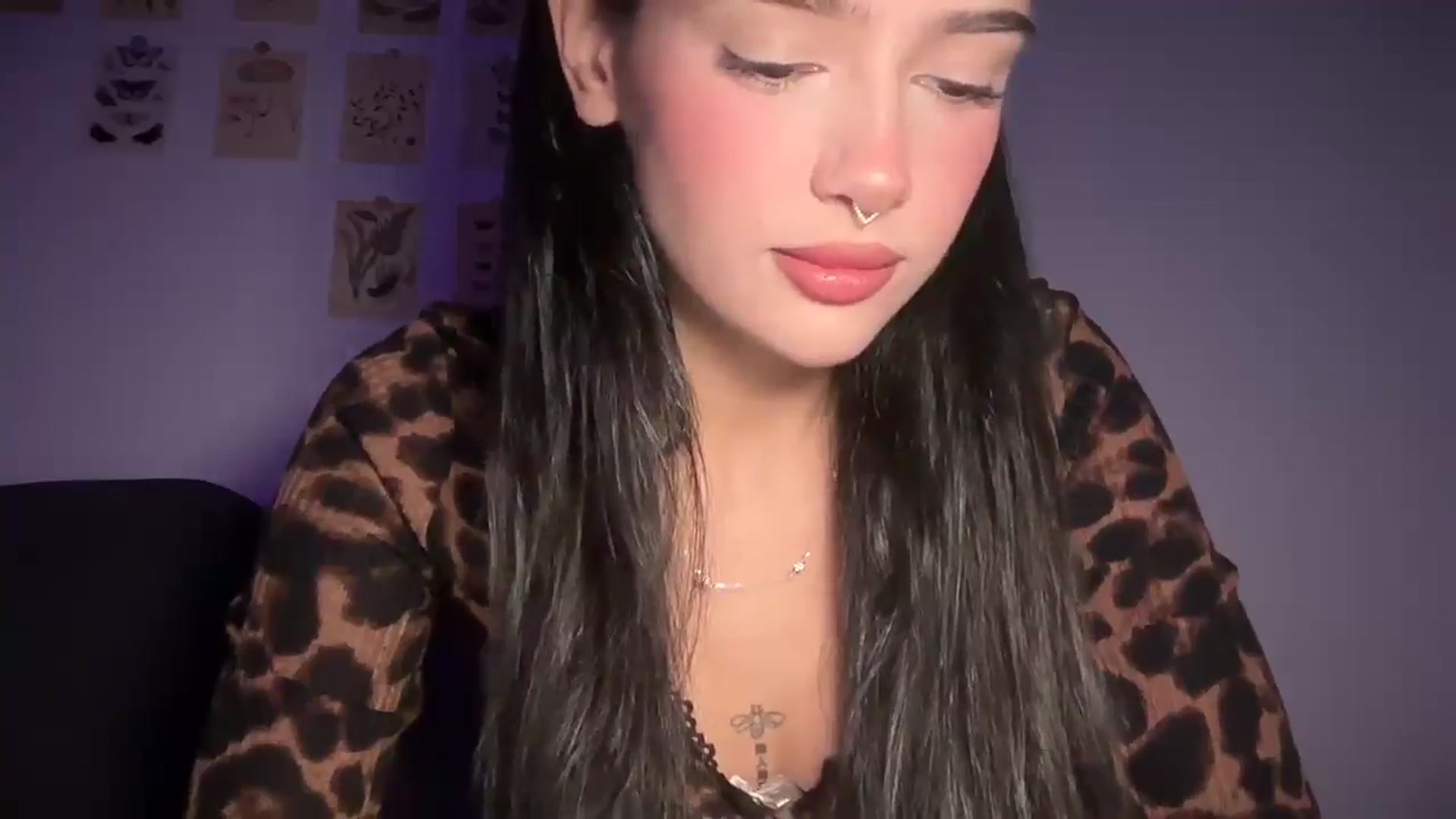Gallery image thumbnail from mayflowers's myfreecams stream on, 11/19/2025, 07:04 image 3 of 20