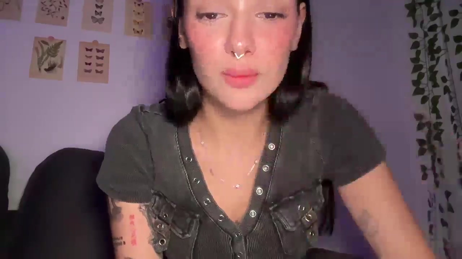 Gallery image thumbnail from mayflowers's myfreecams stream on, 11/21/2025, 06:46 image 11 of 20