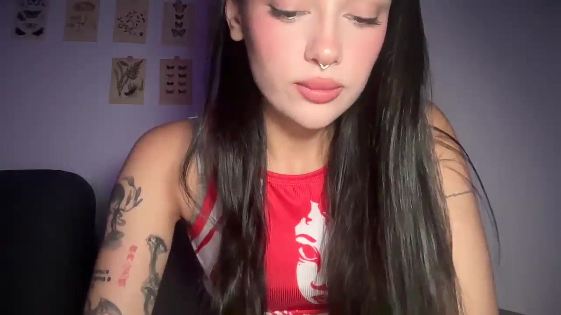 Gallery image thumbnail from mayflowers's myfreecams stream on, 12/04/2025, 23:35 image 4 of 20