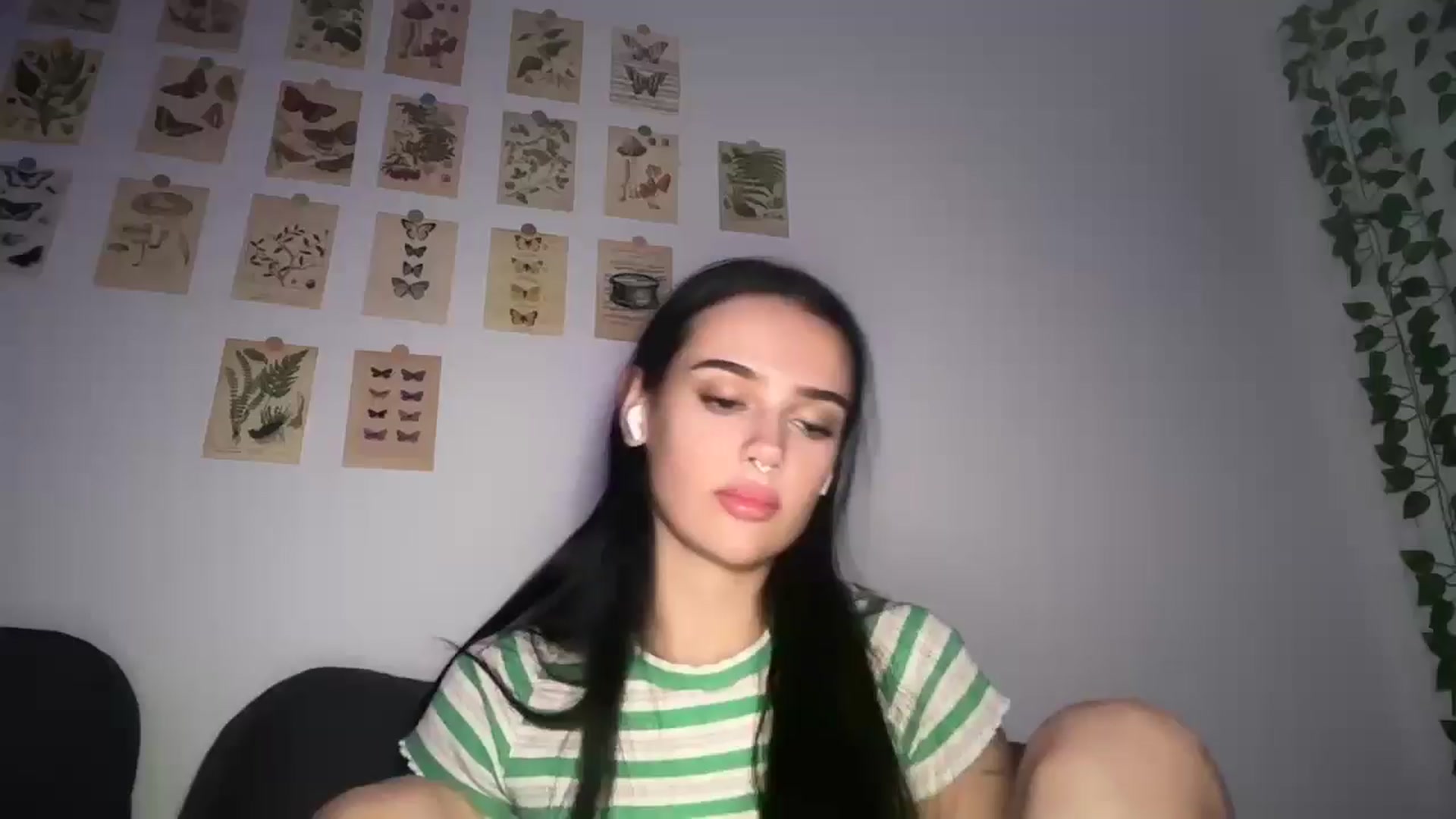 Gallery image thumbnail from mayflowers's myfreecams stream on, 12/10/2025, 04:56 image 1 of 20