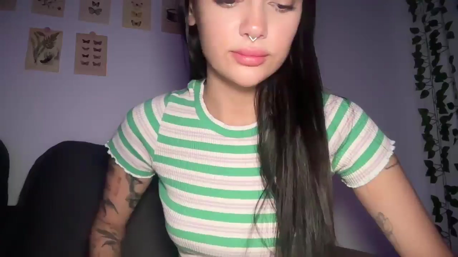 Gallery image thumbnail from mayflowers's myfreecams stream on, 12/10/2025, 04:56 image 15 of 20