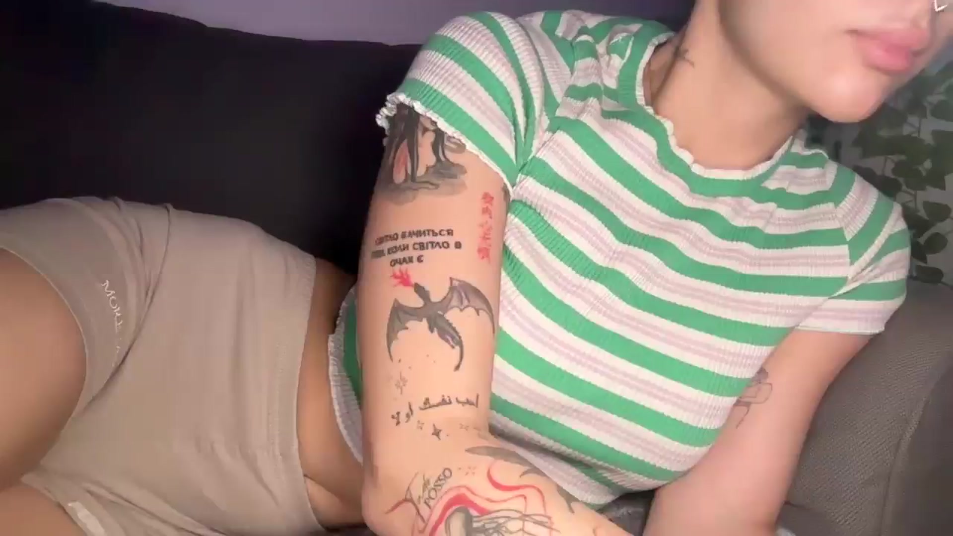 Gallery image thumbnail from mayflowers's myfreecams stream on, 01/08/2026, 08:55 image 1 of 20
