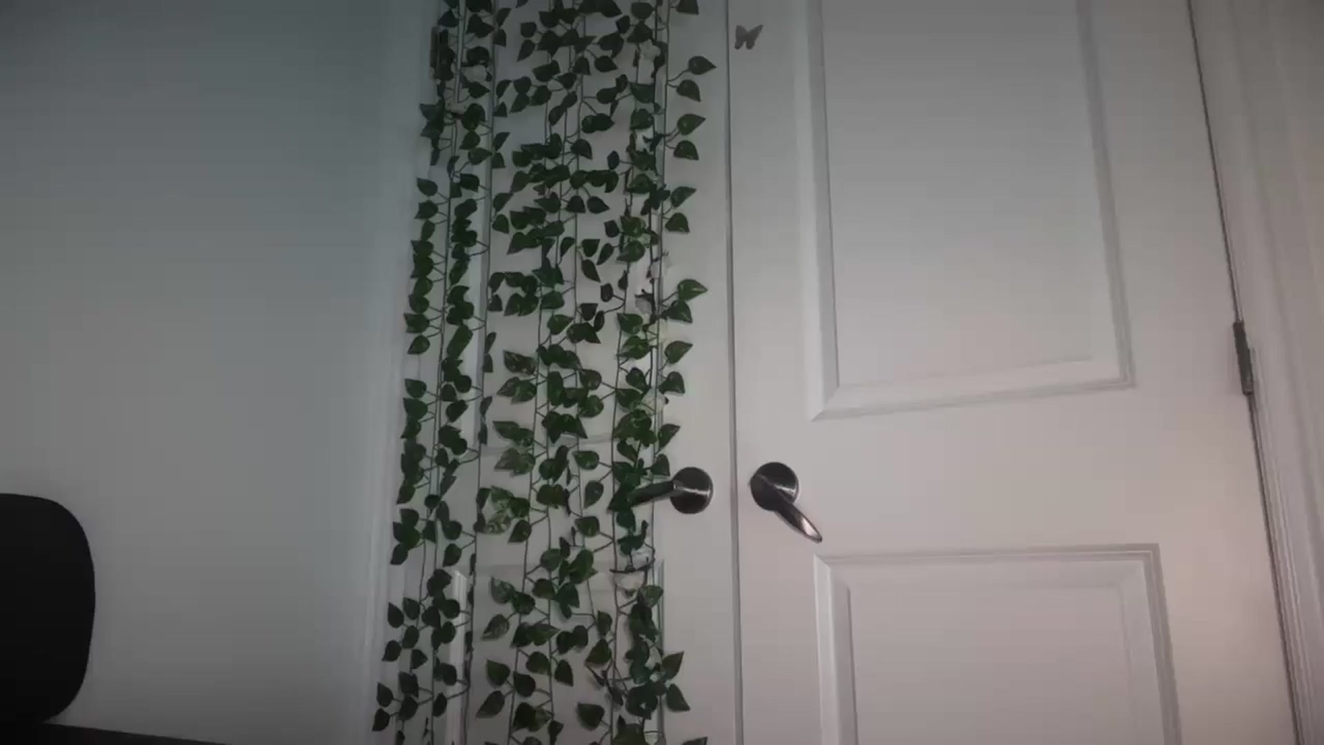 Gallery image thumbnail from mayflowers's myfreecams stream on, 02/10/2026, 24:00 image 1 of 20