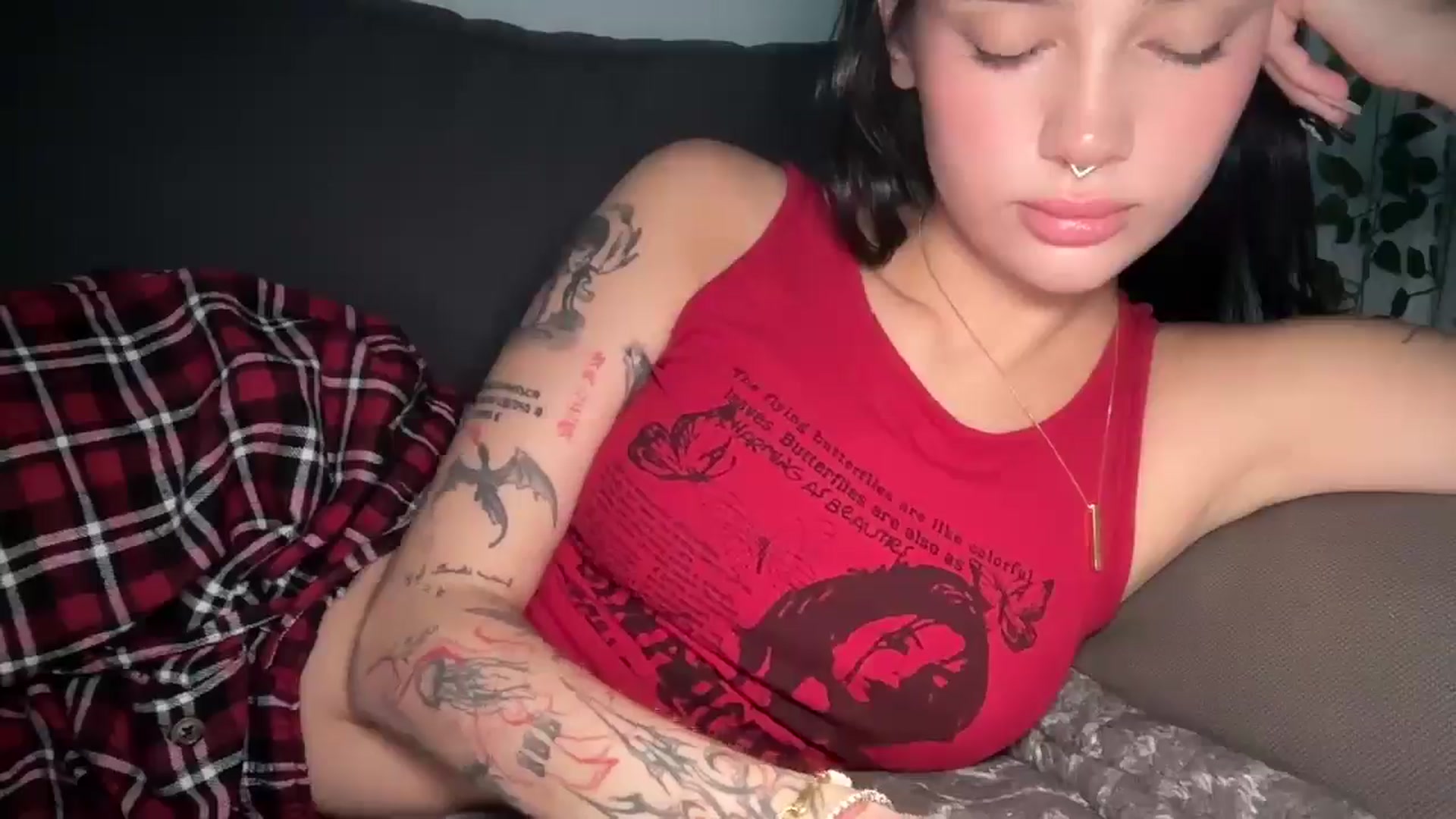 Gallery image thumbnail from mayflowers's myfreecams stream on, 03/11/2026, 06:31 image 11 of 20
