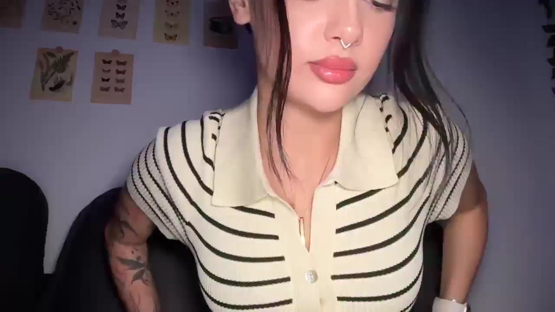 Gallery image thumbnail from mayflowers's myfreecams stream on, 03/16/2026, 08:15 image 1 of 20