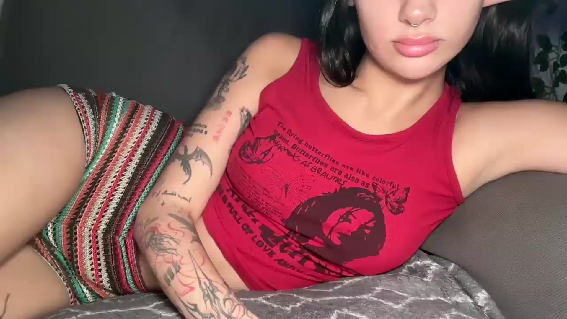 Gallery image thumbnail from mayflowers's myfreecams stream on, 04/30/2026, 07:59 image 2 of 20
