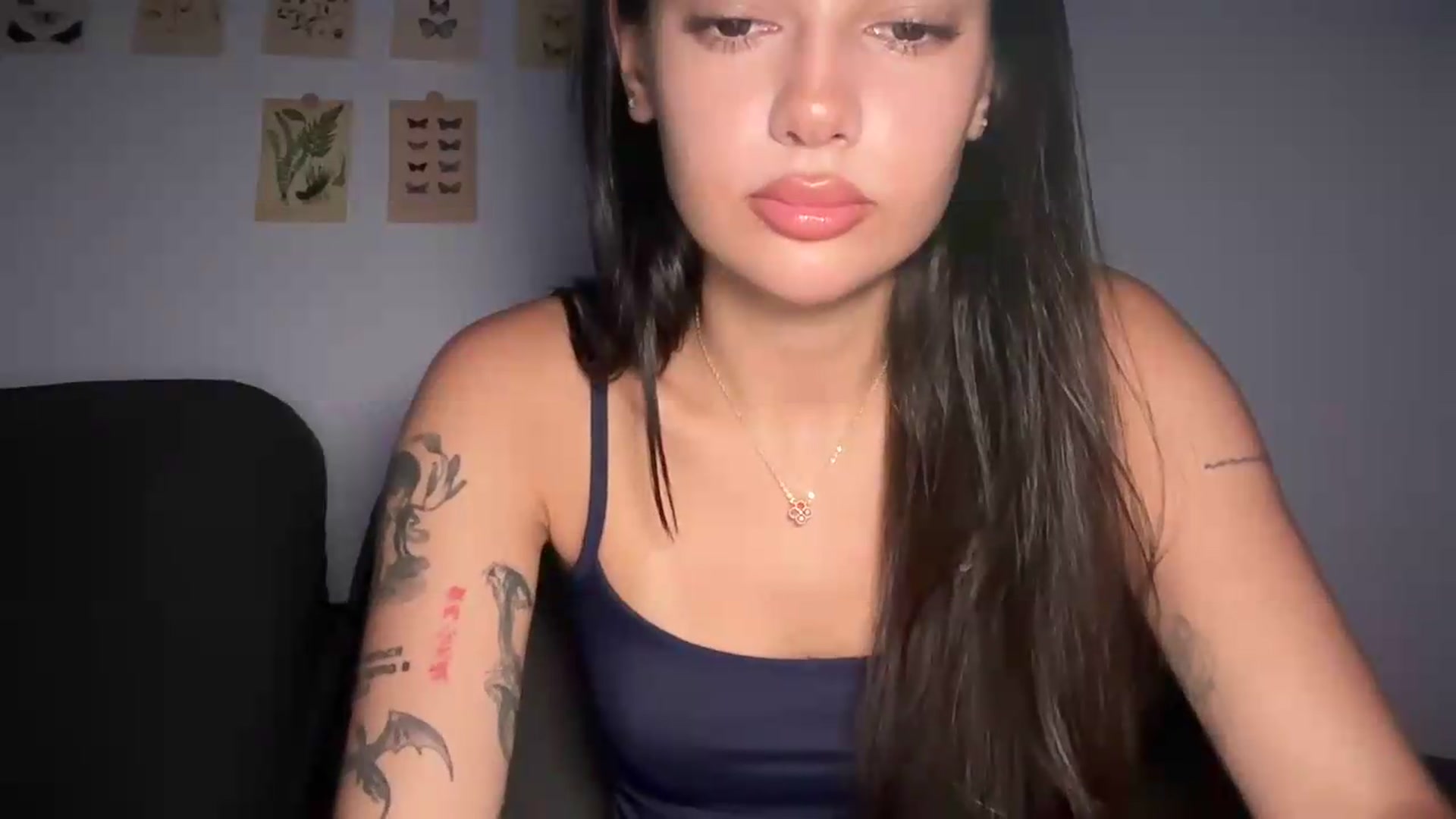 Gallery image thumbnail from mayflowers's myfreecams stream on, 05/20/2026, 06:40 image 7 of 20