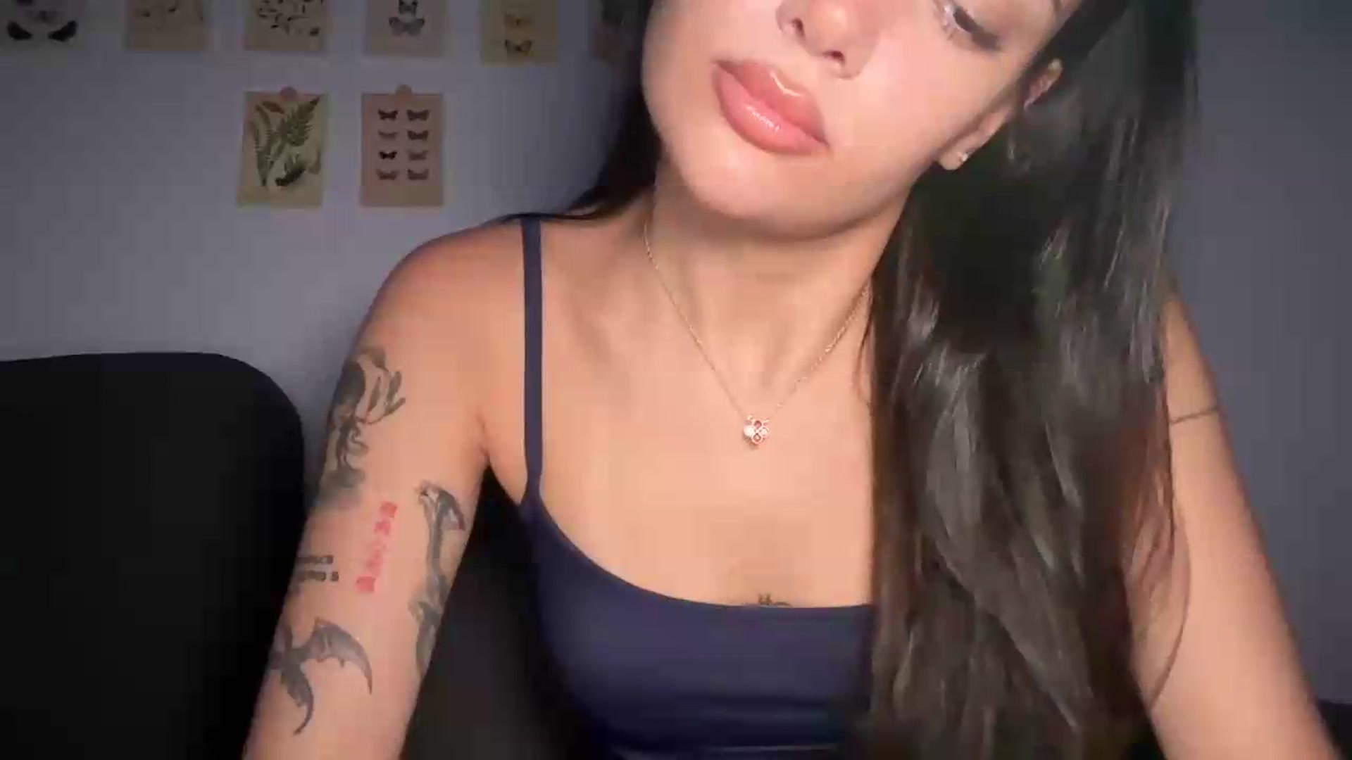 Gallery image thumbnail from mayflowers's myfreecams stream on, 05/20/2026, 06:40 image 5 of 20