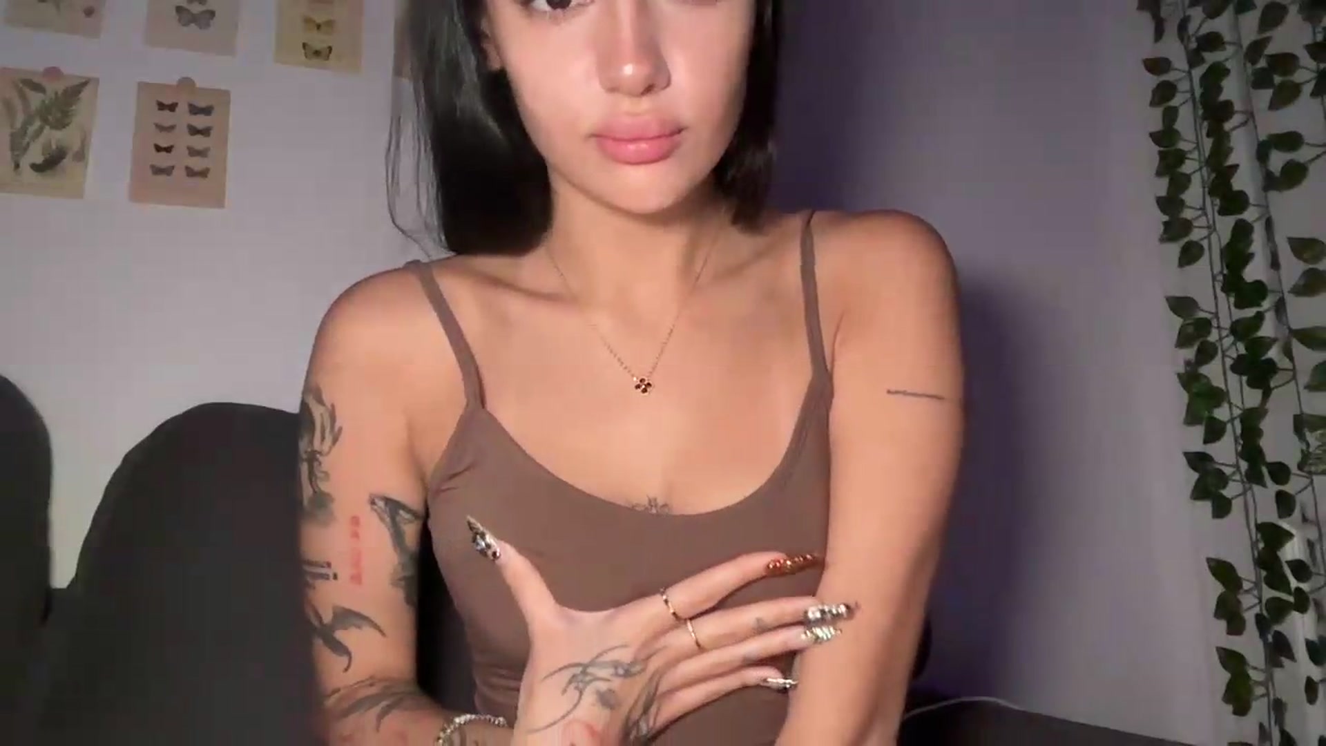 Gallery image thumbnail from mayflowers's myfreecams stream on, 05/22/2026, 06:00 image 8 of 20