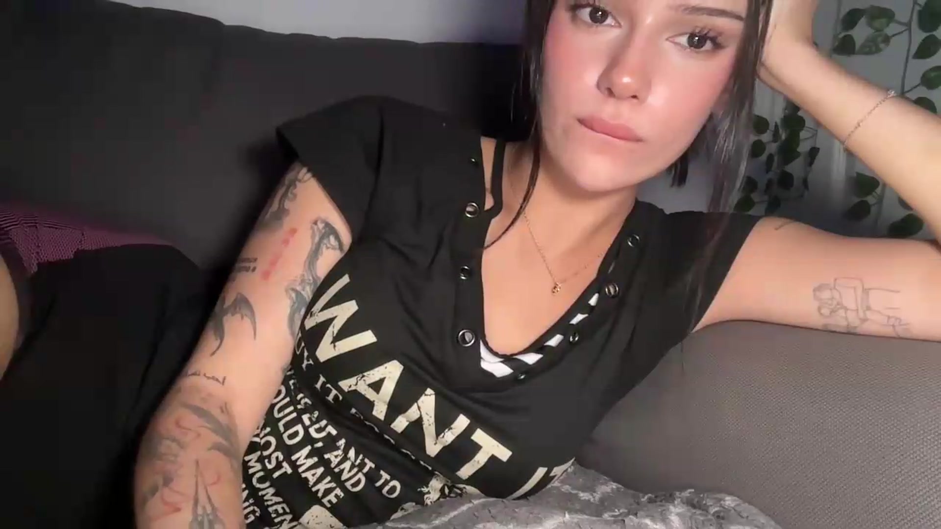 Gallery image thumbnail from mayflowers's myfreecams stream on, 05/24/2026, 07:57 image 15 of 20