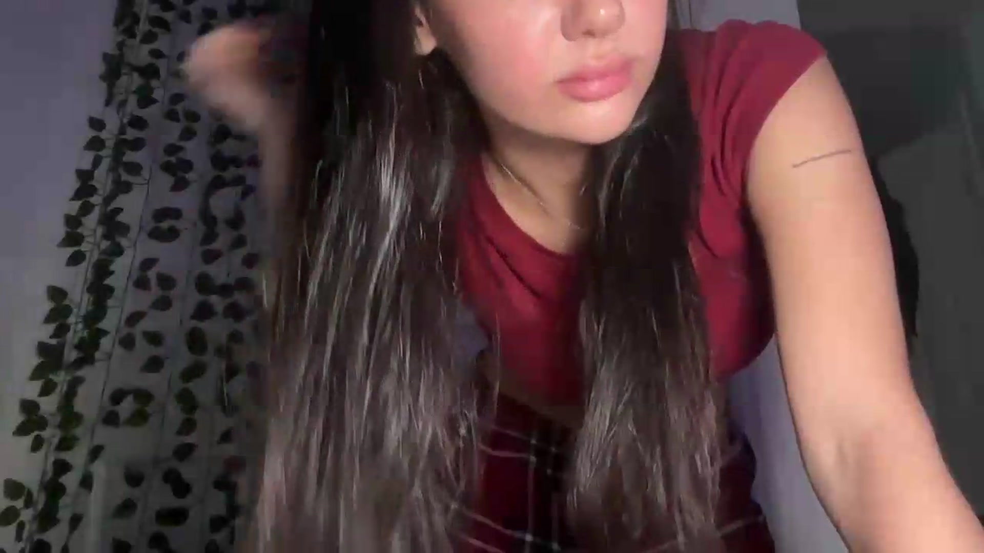 Gallery image thumbnail from mayflowers's myfreecams stream on, 05/26/2026, 06:37 image 9 of 20