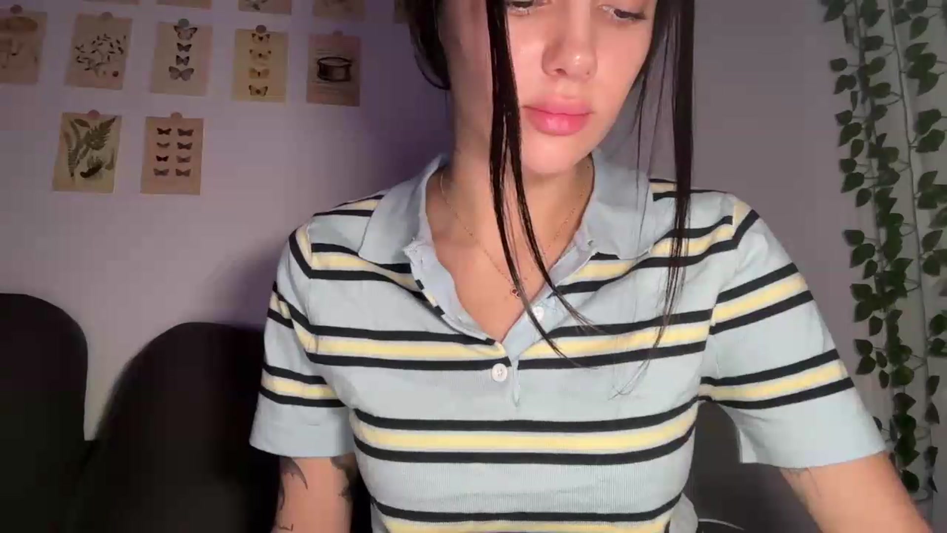 Gallery image thumbnail from mayflowers's myfreecams stream on, 05/27/2026, 06:38 image 14 of 20