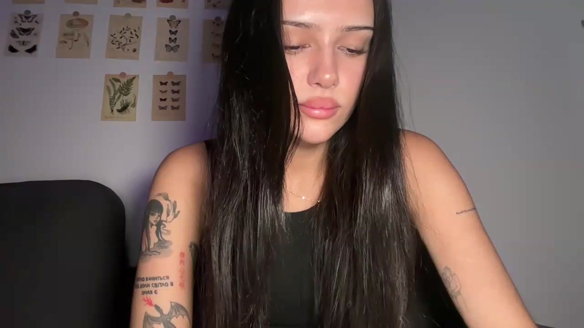 Gallery image thumbnail from mayflowers's myfreecams stream on, 05/29/2026, 06:30 image 7 of 20
