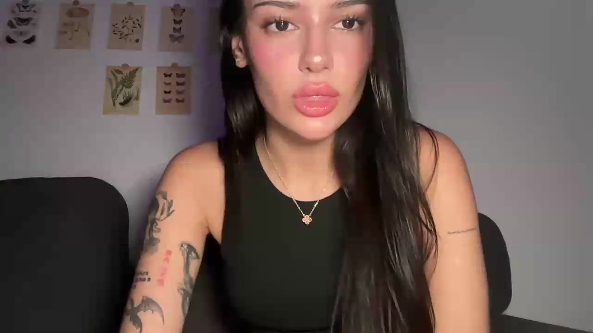 Gallery image thumbnail from mayflowers's myfreecams stream on, 05/31/2026, 07:14 image 7 of 20