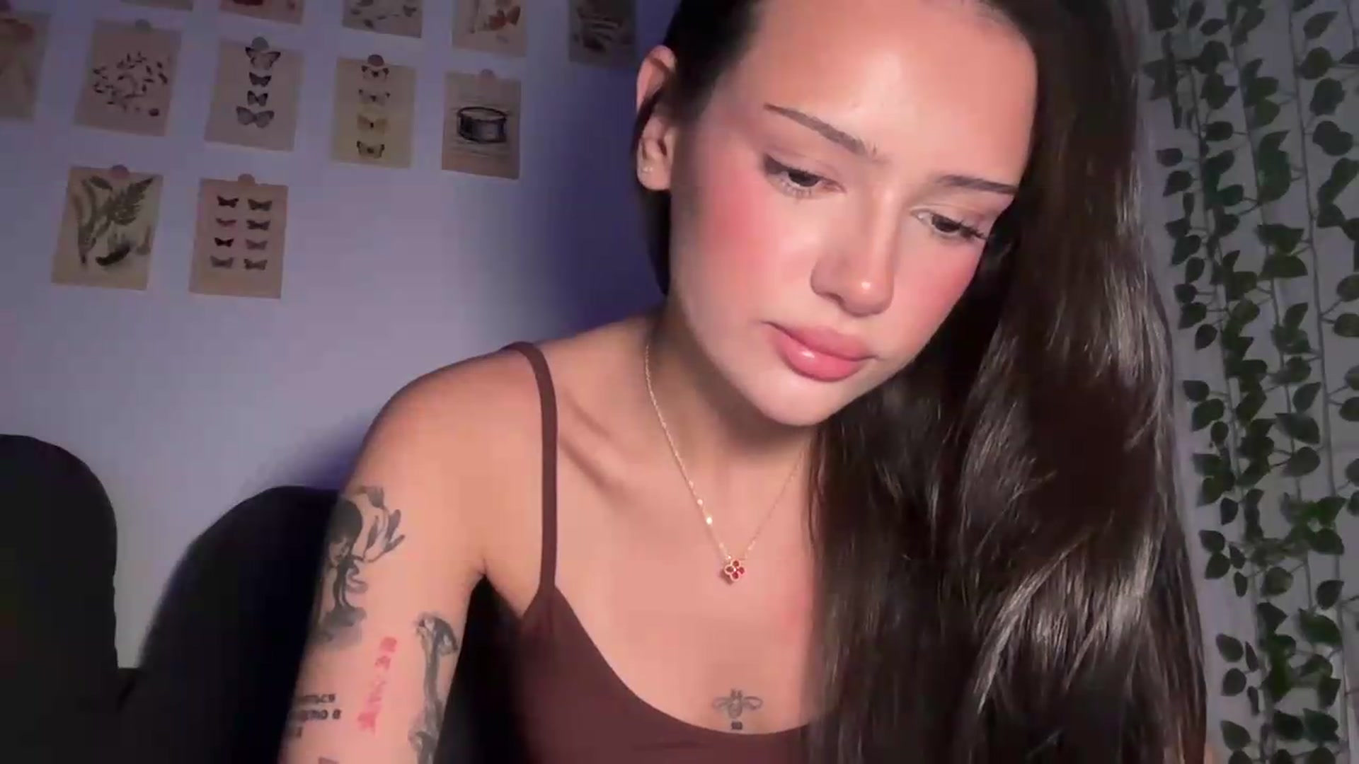 Gallery image thumbnail from mayflowers's myfreecams stream on, 06/15/2026, 05:39 image 10 of 20