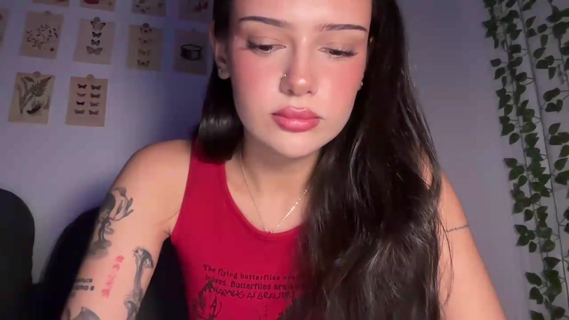 Gallery image thumbnail from mayflowers's myfreecams stream on, 06/24/2026, 05:39 image 7 of 20