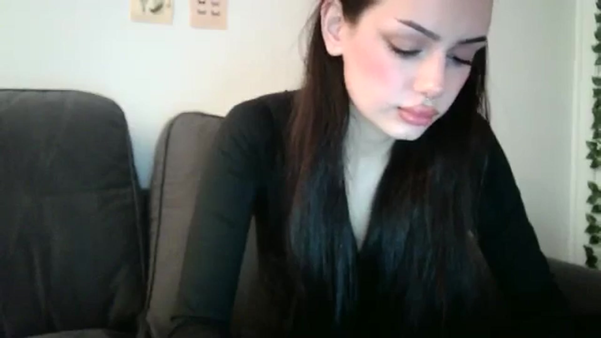 Gallery image thumbnail from mayflowwer's myfreecams stream on, 05/26/2024, 03:08 image 12 of 20