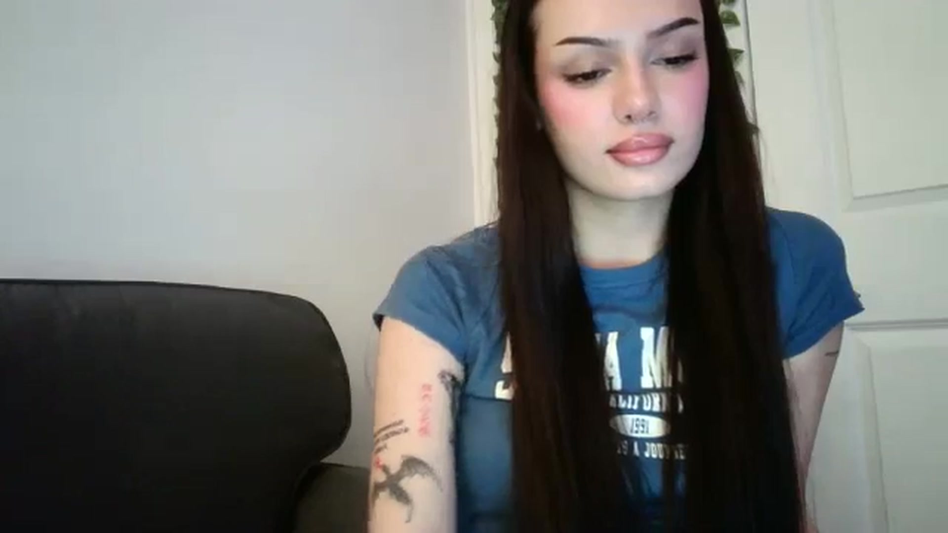 Gallery image thumbnail from mayflowwer's myfreecams stream on, 05/27/2024, 04:24 image 11 of 20